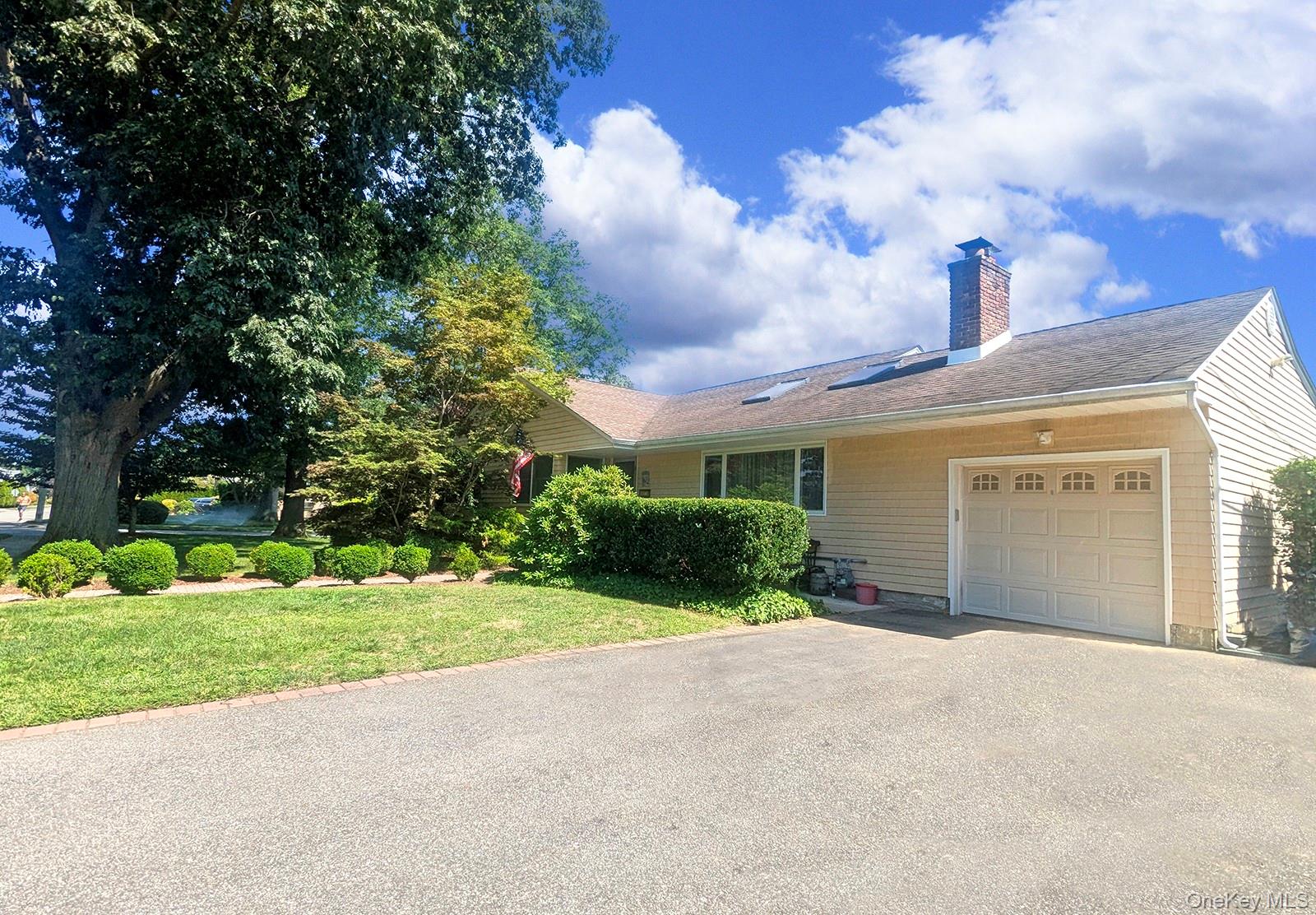 48 Bayberry Avenue