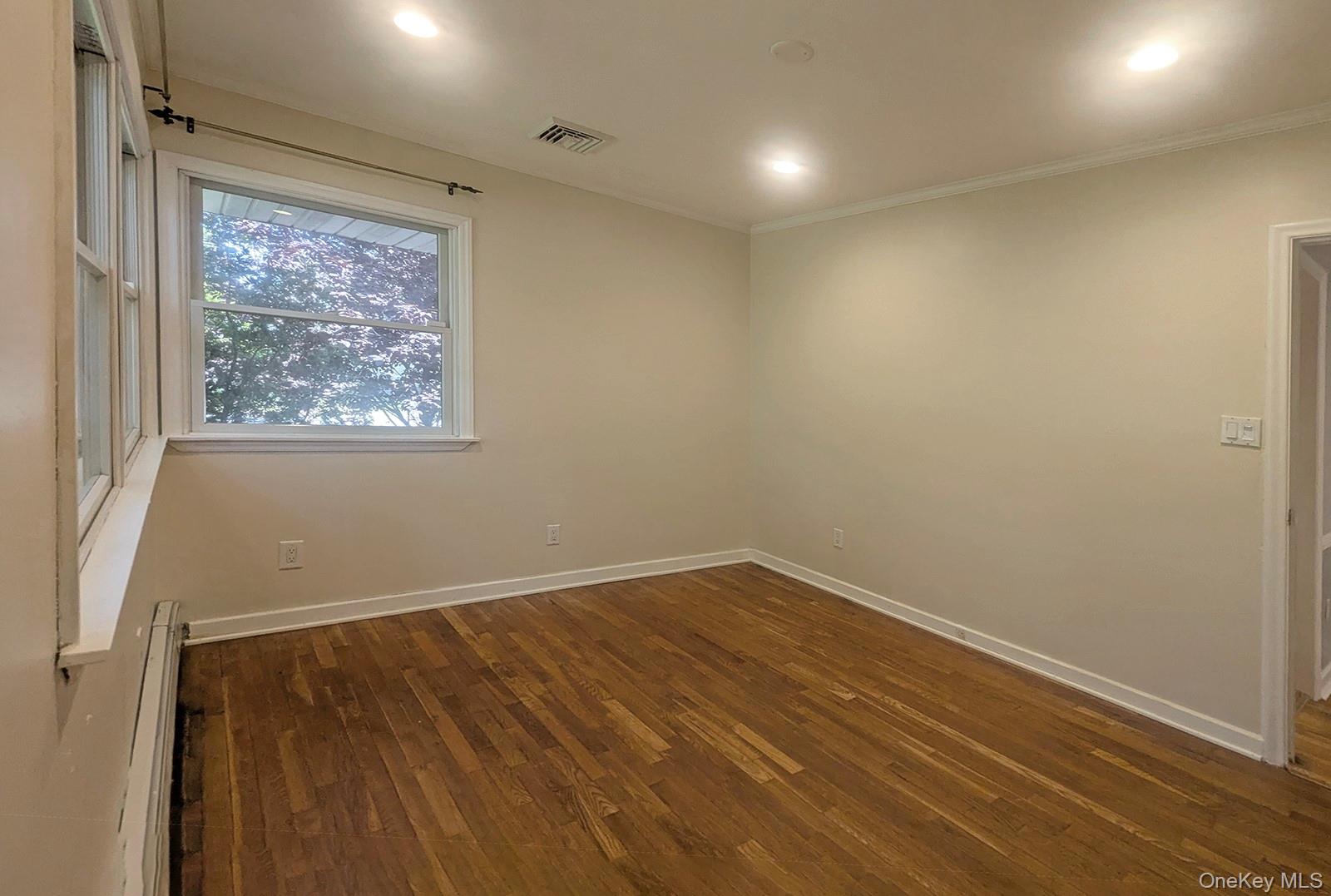 48 Bayberry Avenue