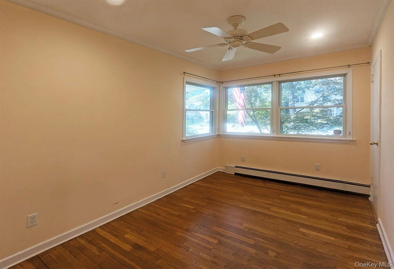 48 Bayberry Avenue
