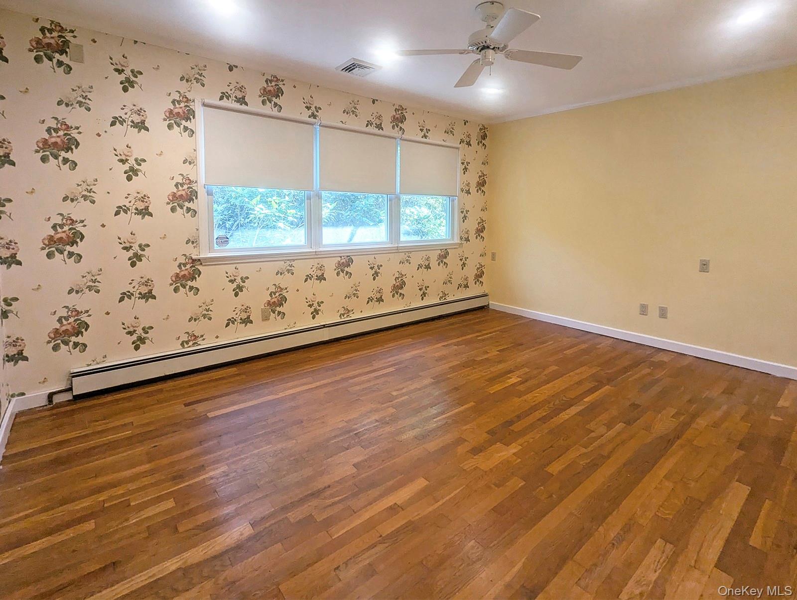 48 Bayberry Avenue