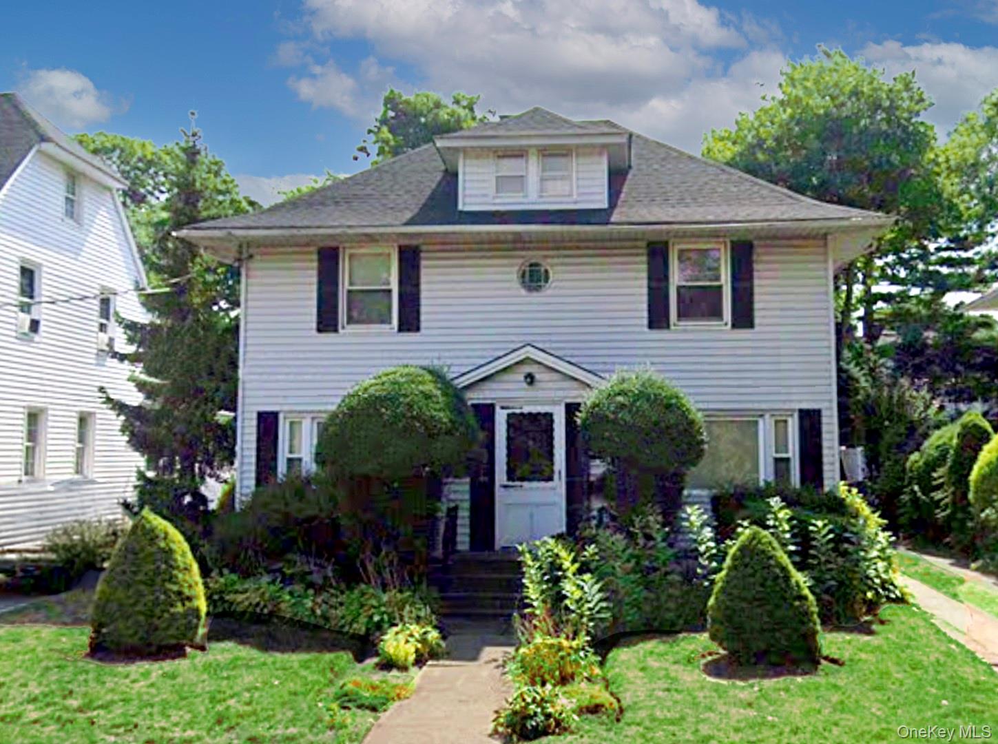 65 Lakeside Drive