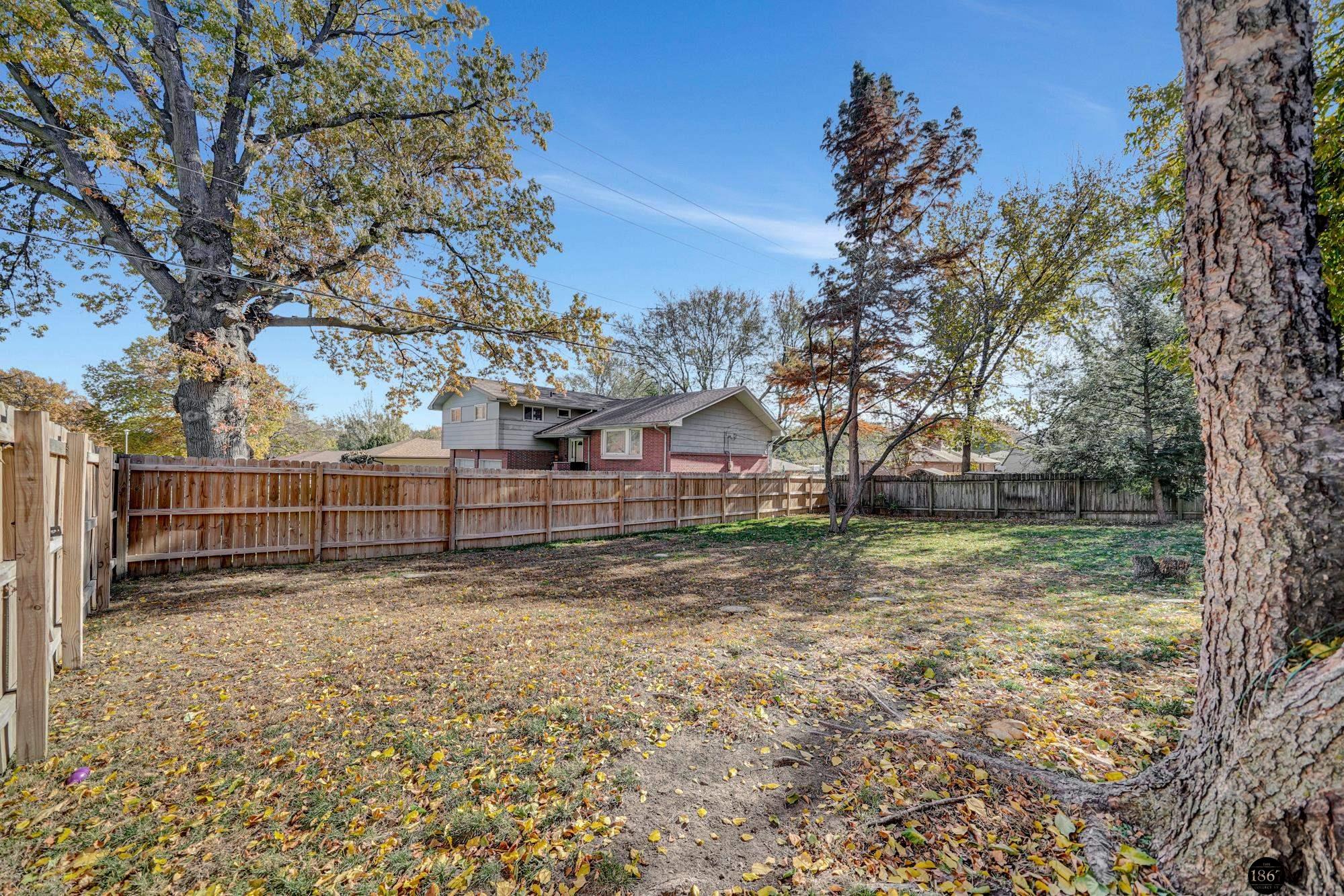 300 S Cotner Boulevard