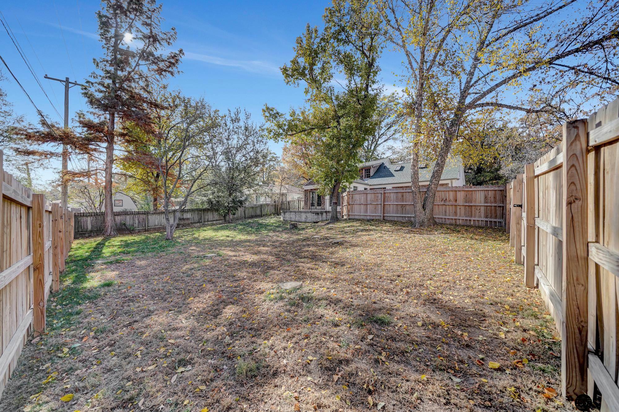 300 S Cotner Boulevard