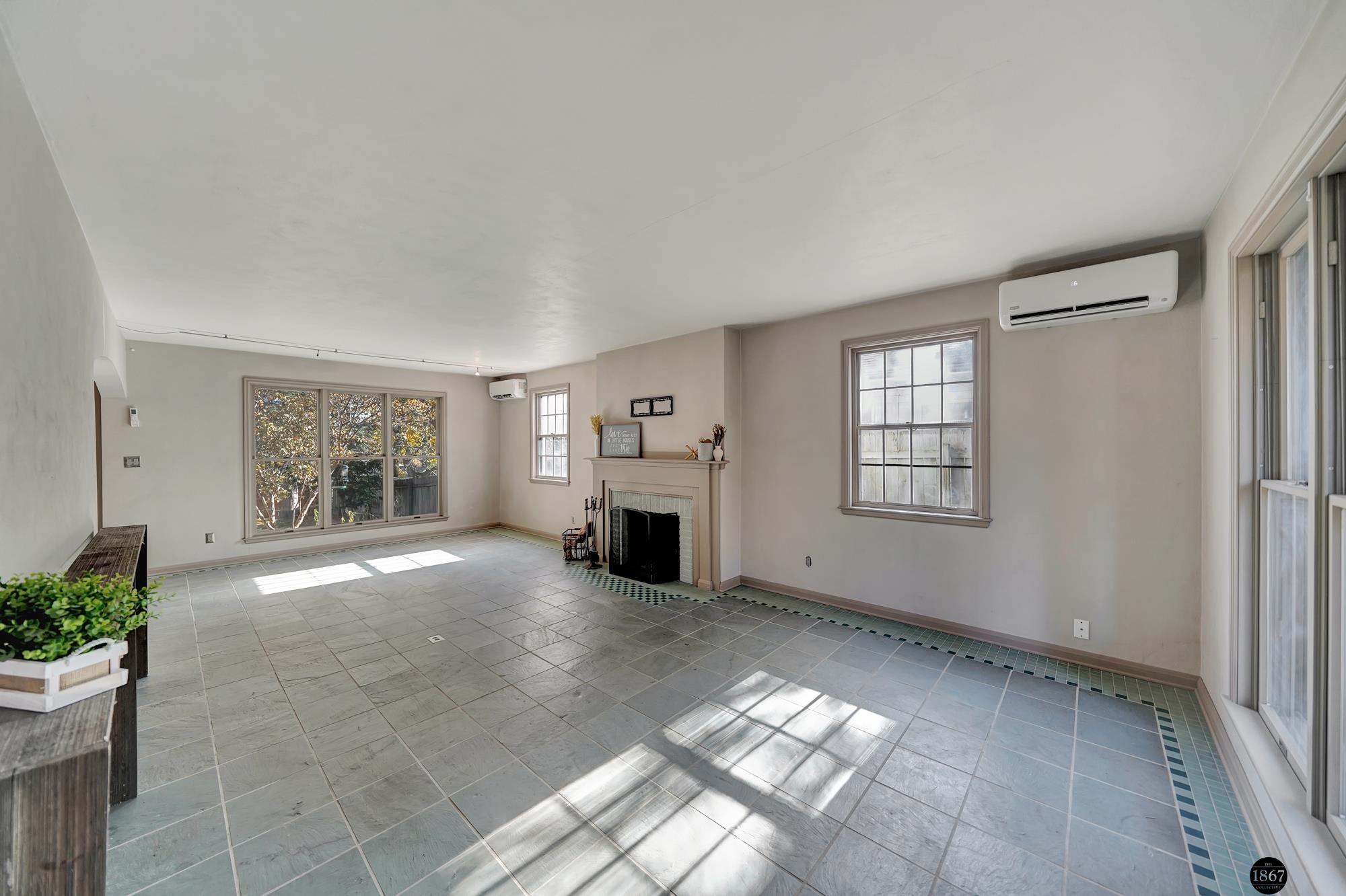 300 S Cotner Boulevard