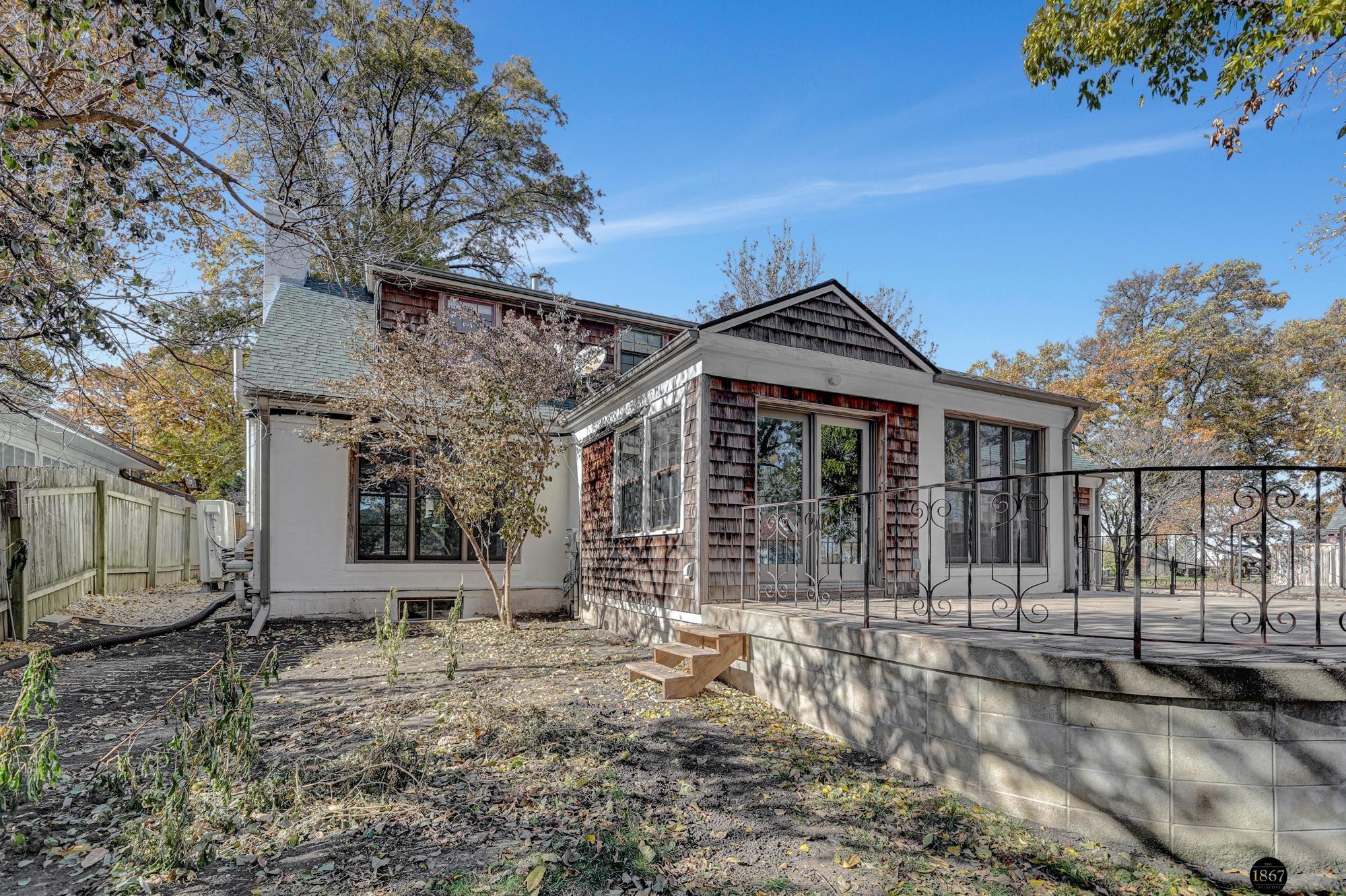 300 S Cotner Boulevard