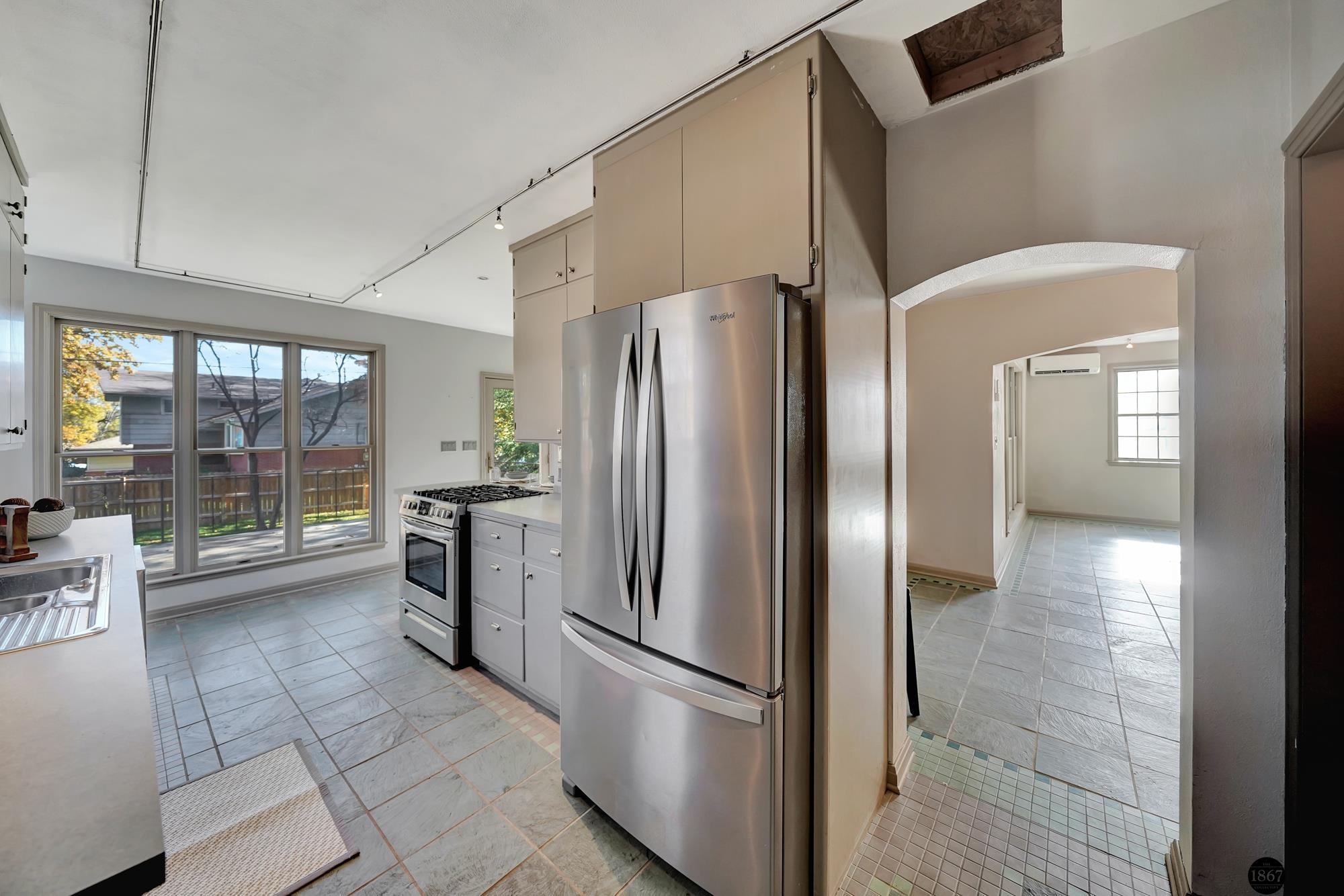 300 S Cotner Boulevard