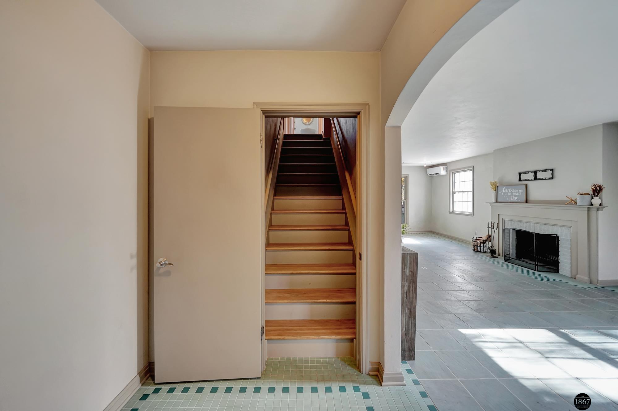 300 S Cotner Boulevard