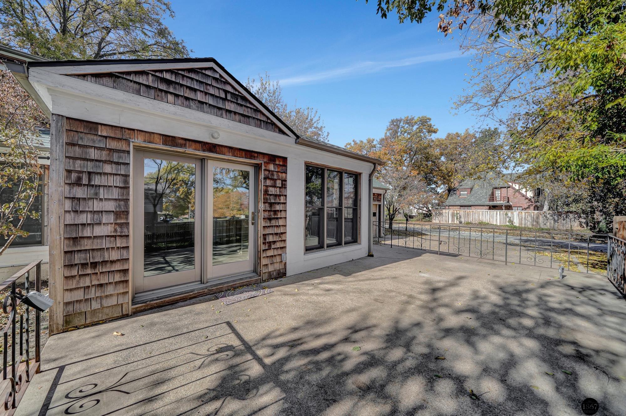 300 S Cotner Boulevard