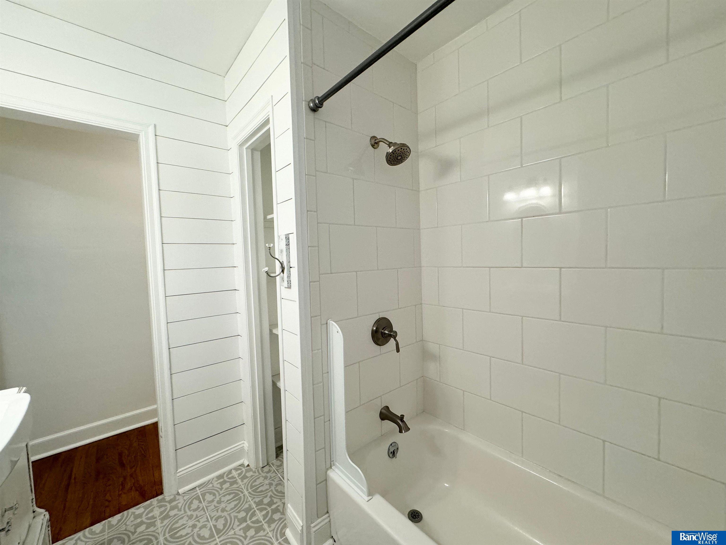 1435 Van Dorn Street