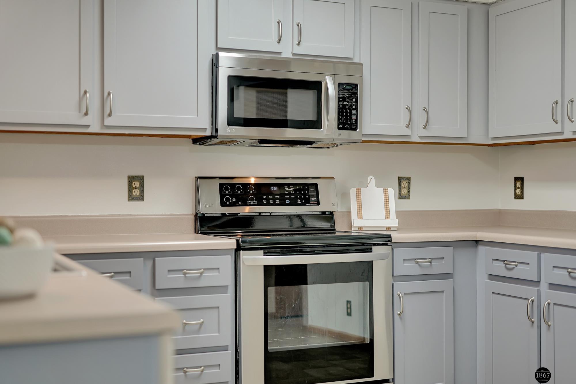 4725 Bel-Ridge Drive