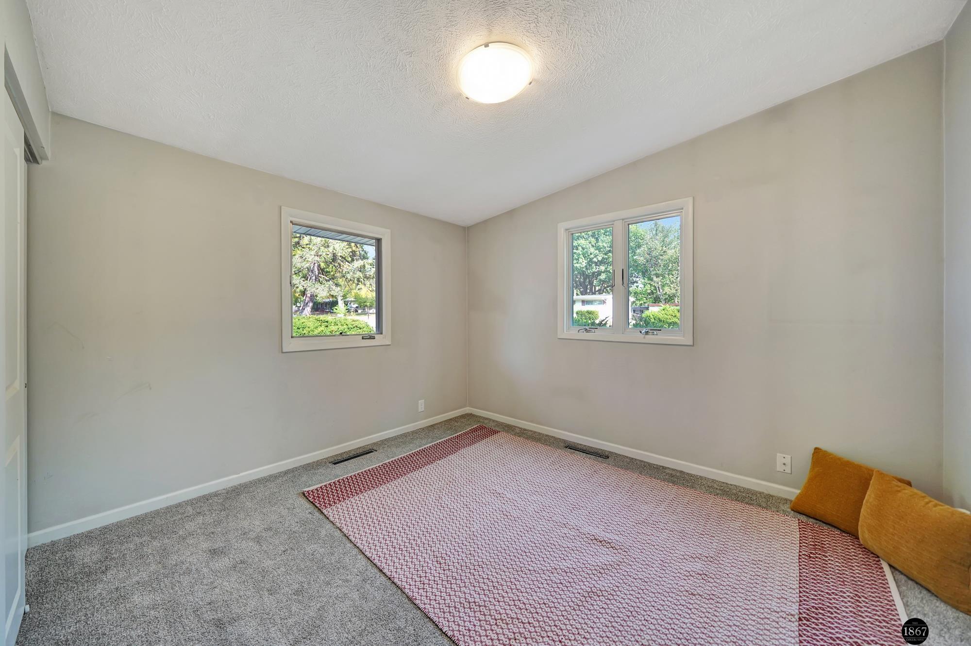 615 Eastborough Lane