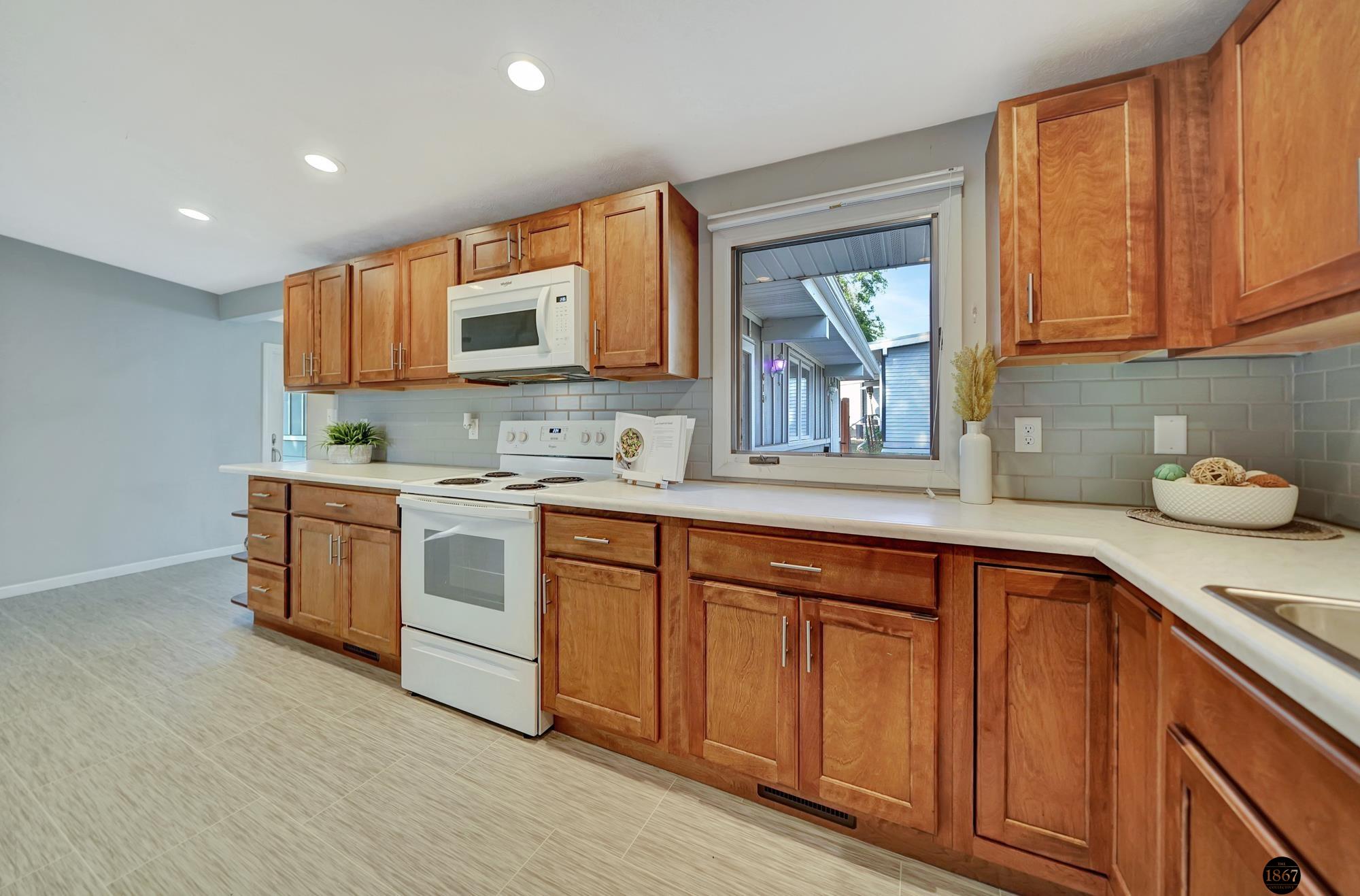 615 Eastborough Lane