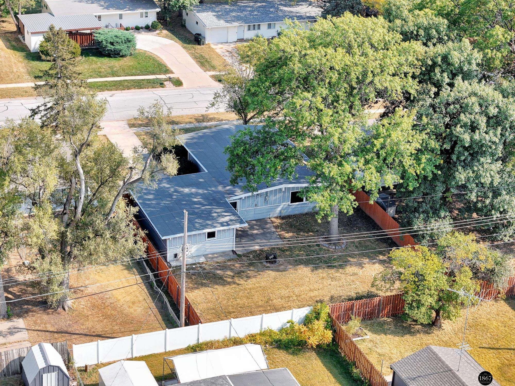 615 Eastborough Lane