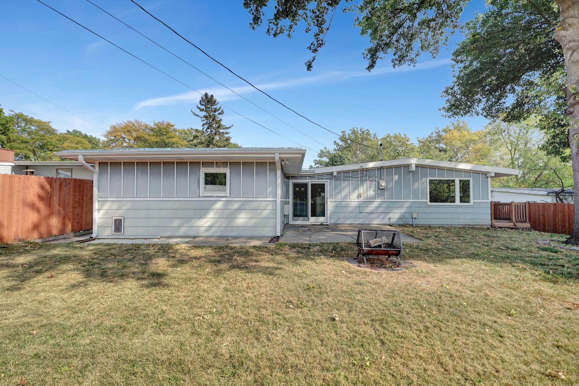 615 Eastborough Lane