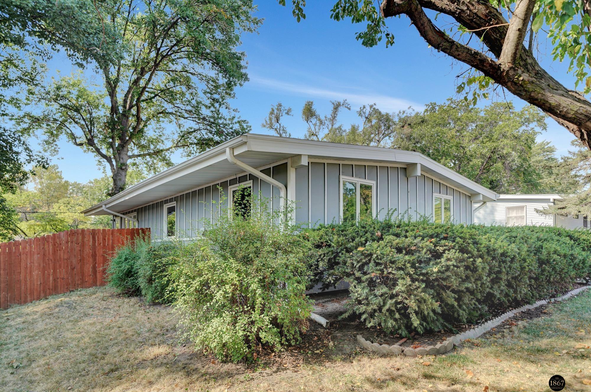 615 Eastborough Lane