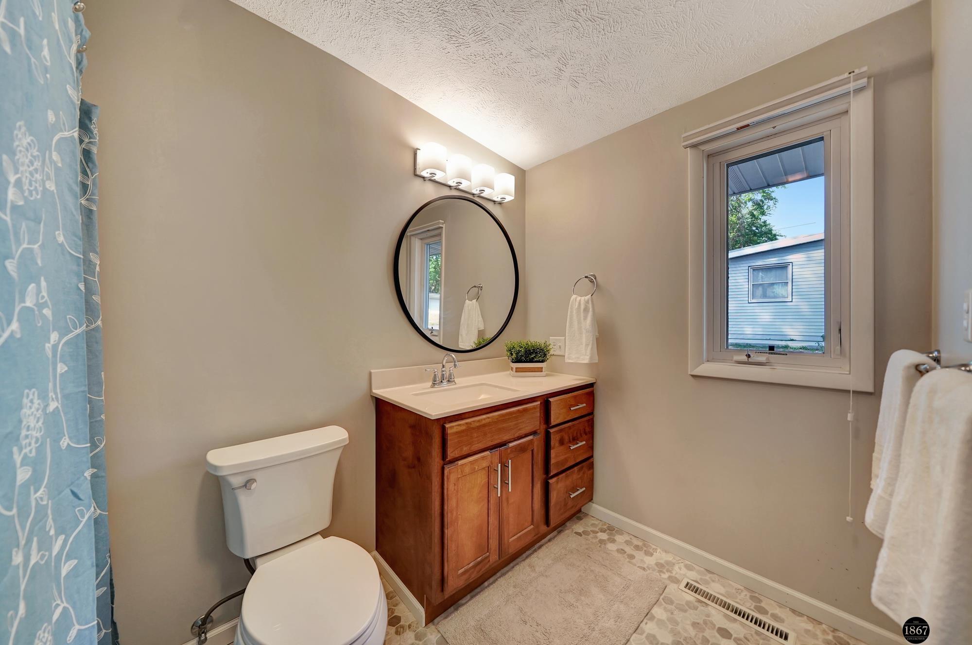 615 Eastborough Lane