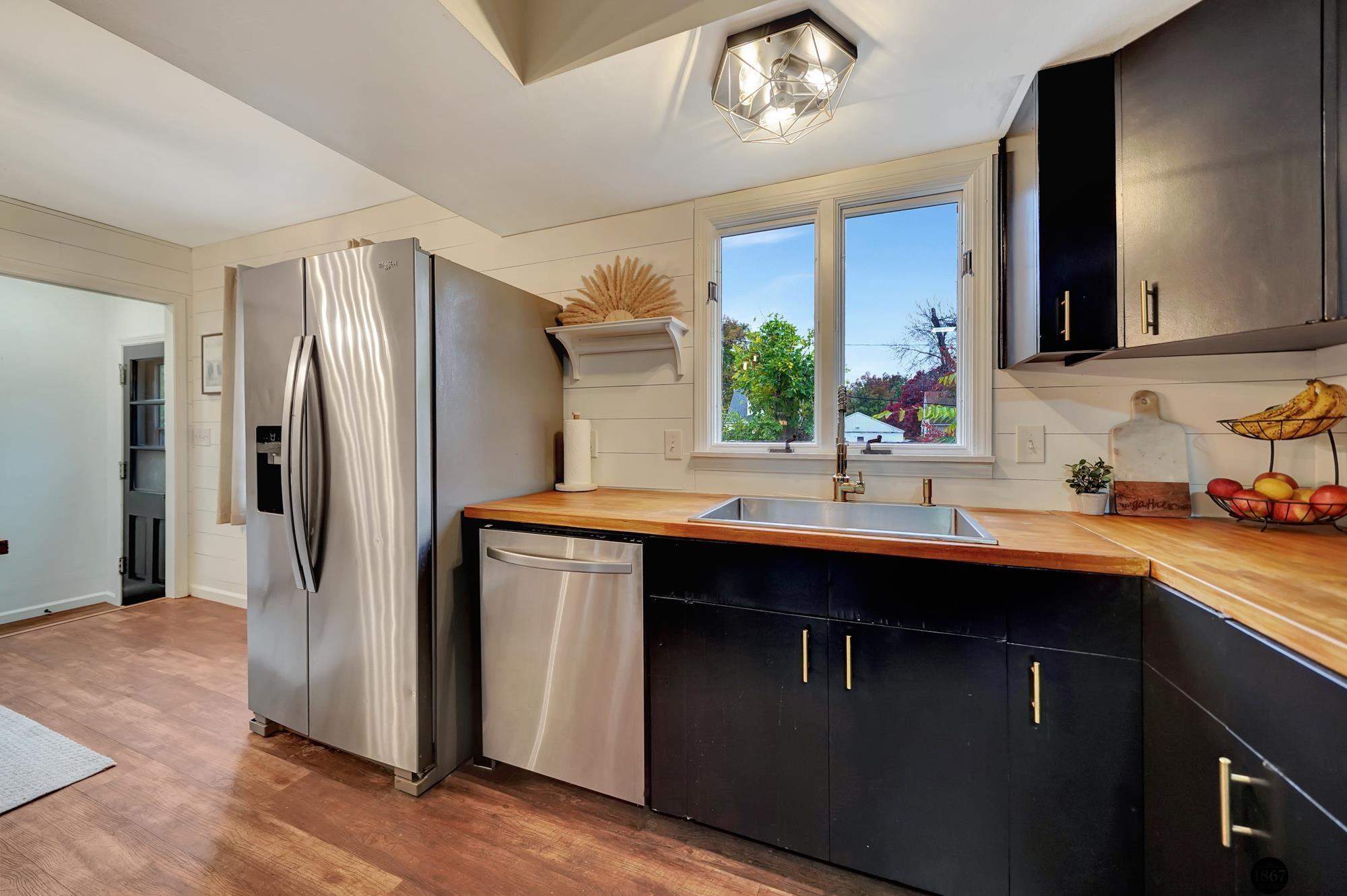 2849 N Cotner Boulevard