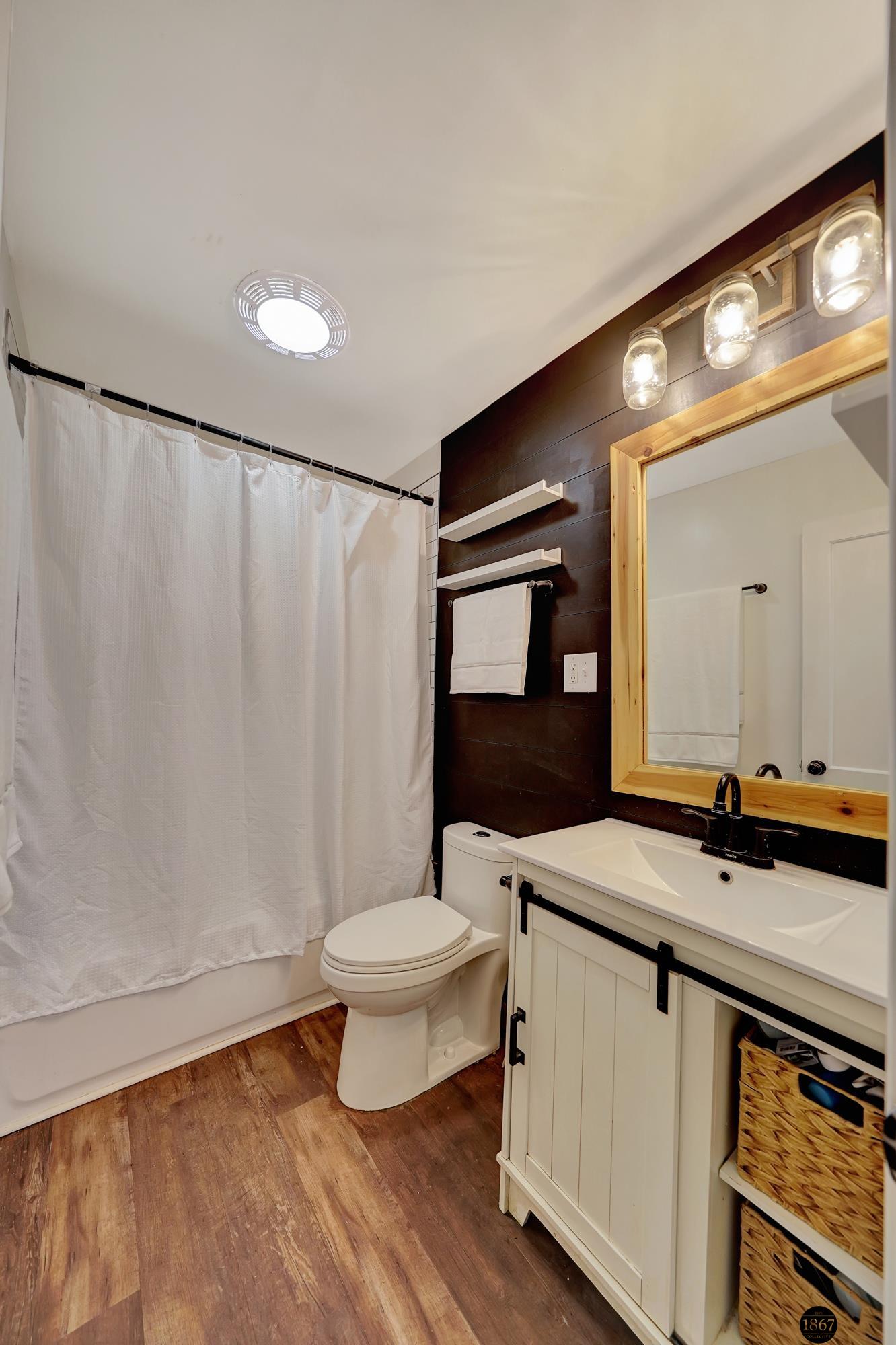 2849 N Cotner Boulevard