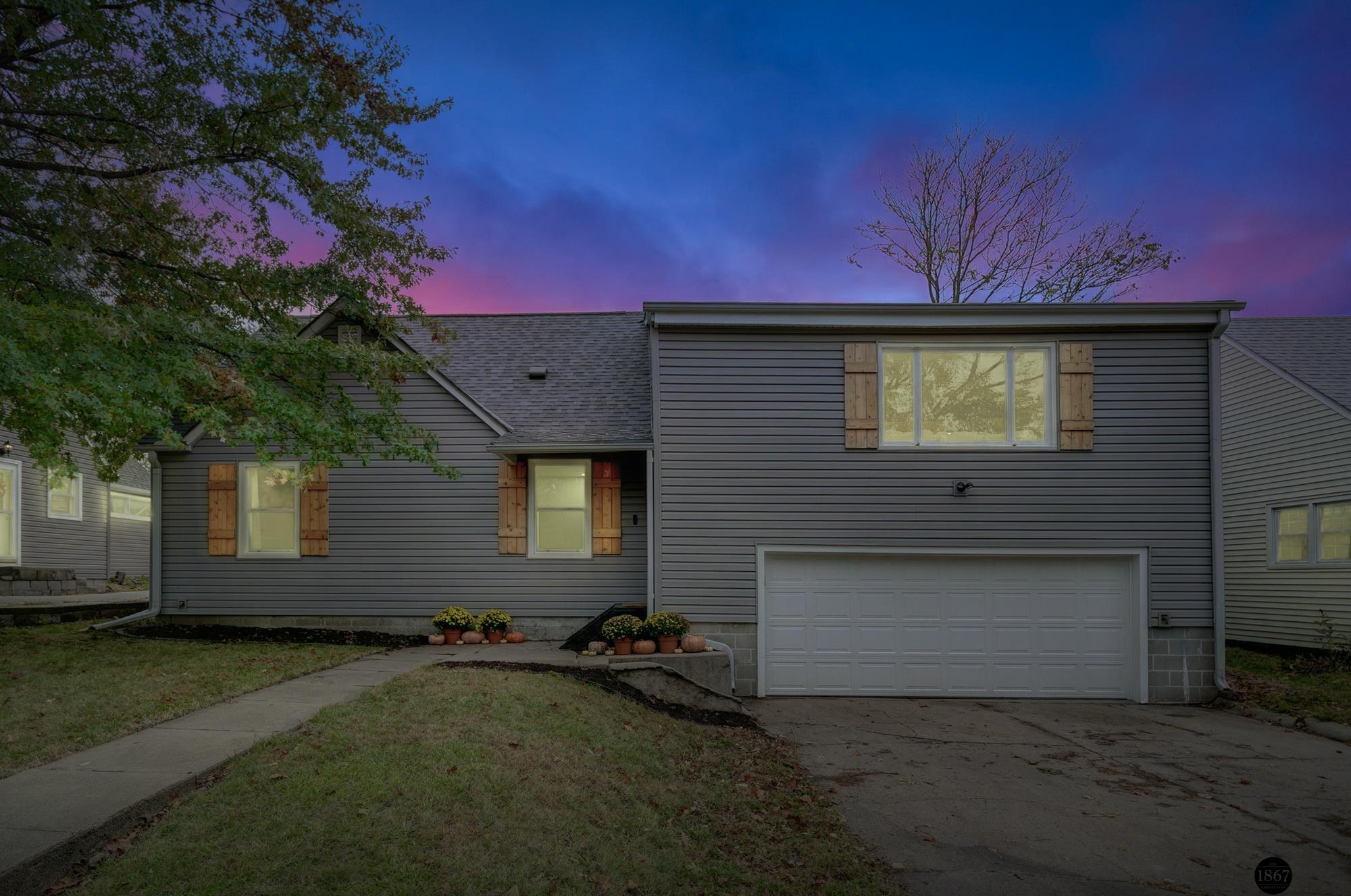 2849 N Cotner Boulevard