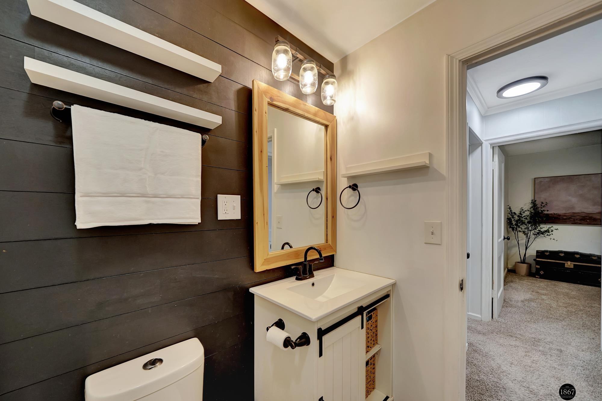 2849 N Cotner Boulevard