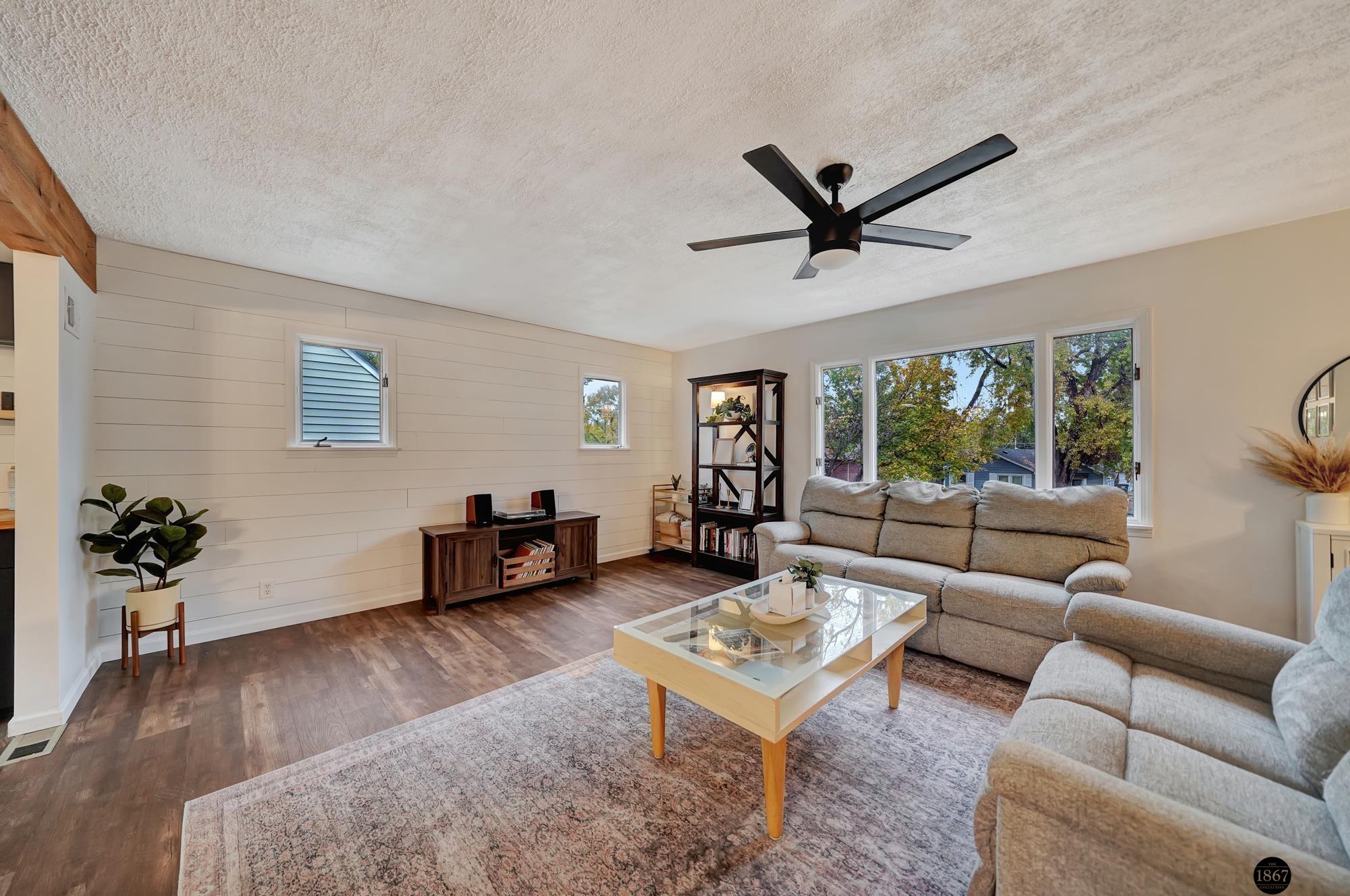 2849 N Cotner Boulevard