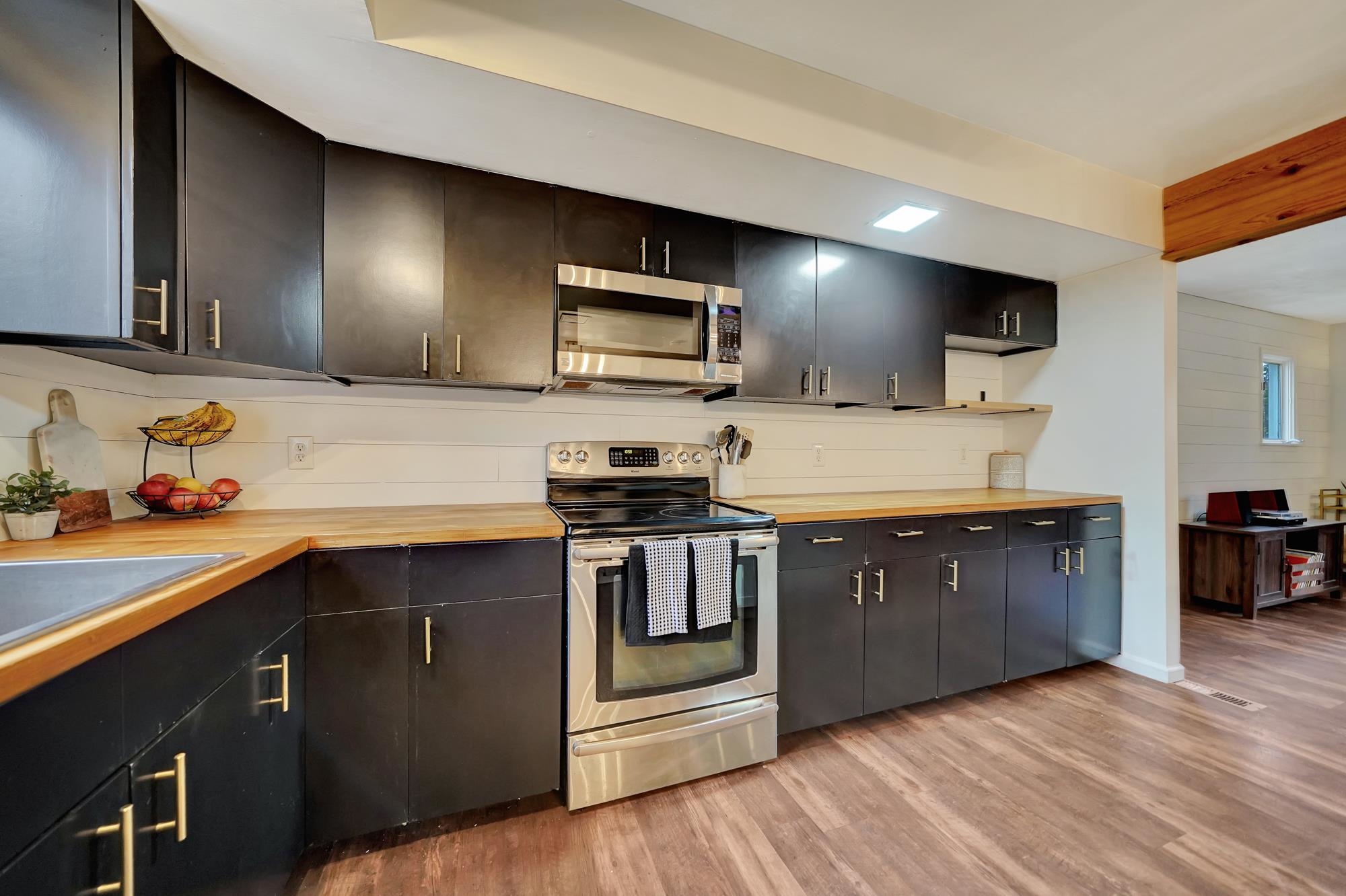 2849 N Cotner Boulevard