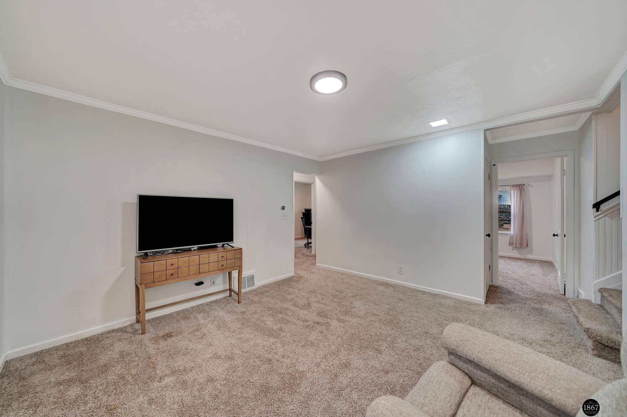 2849 N Cotner Boulevard