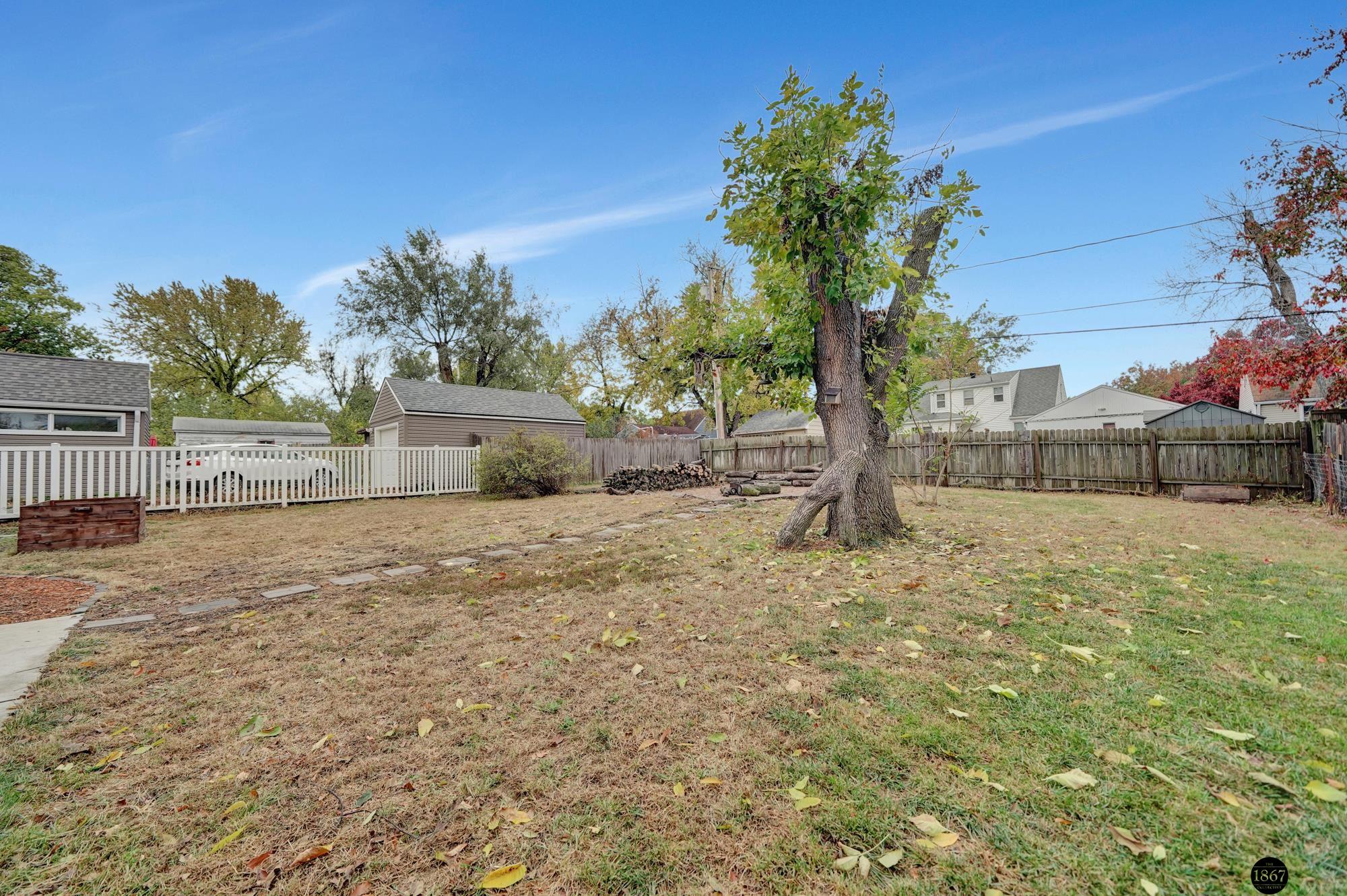 2849 N Cotner Boulevard