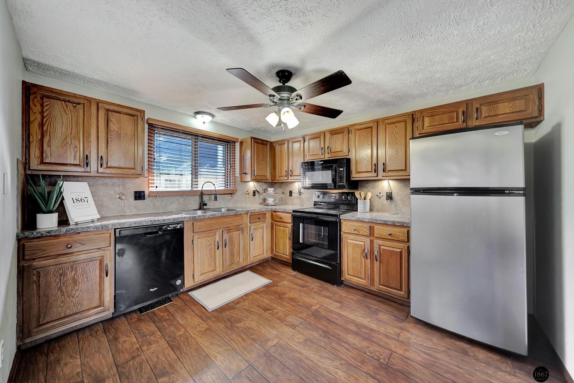 5302 Stockwell Street