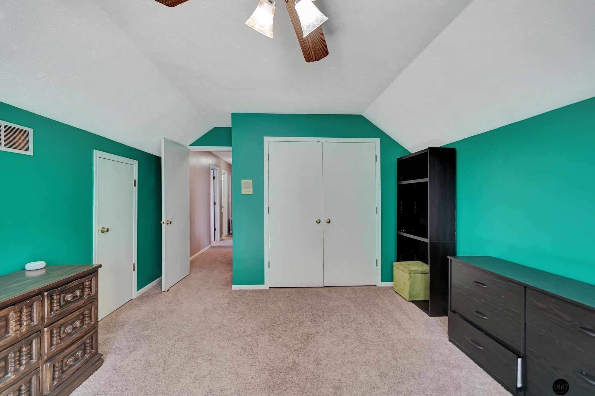 7045 Beaver Hollow Circle