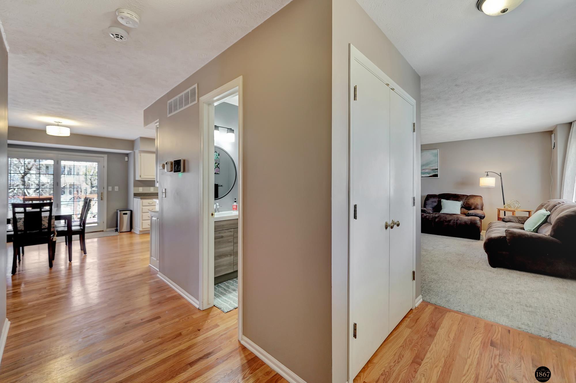 7045 Beaver Hollow Circle