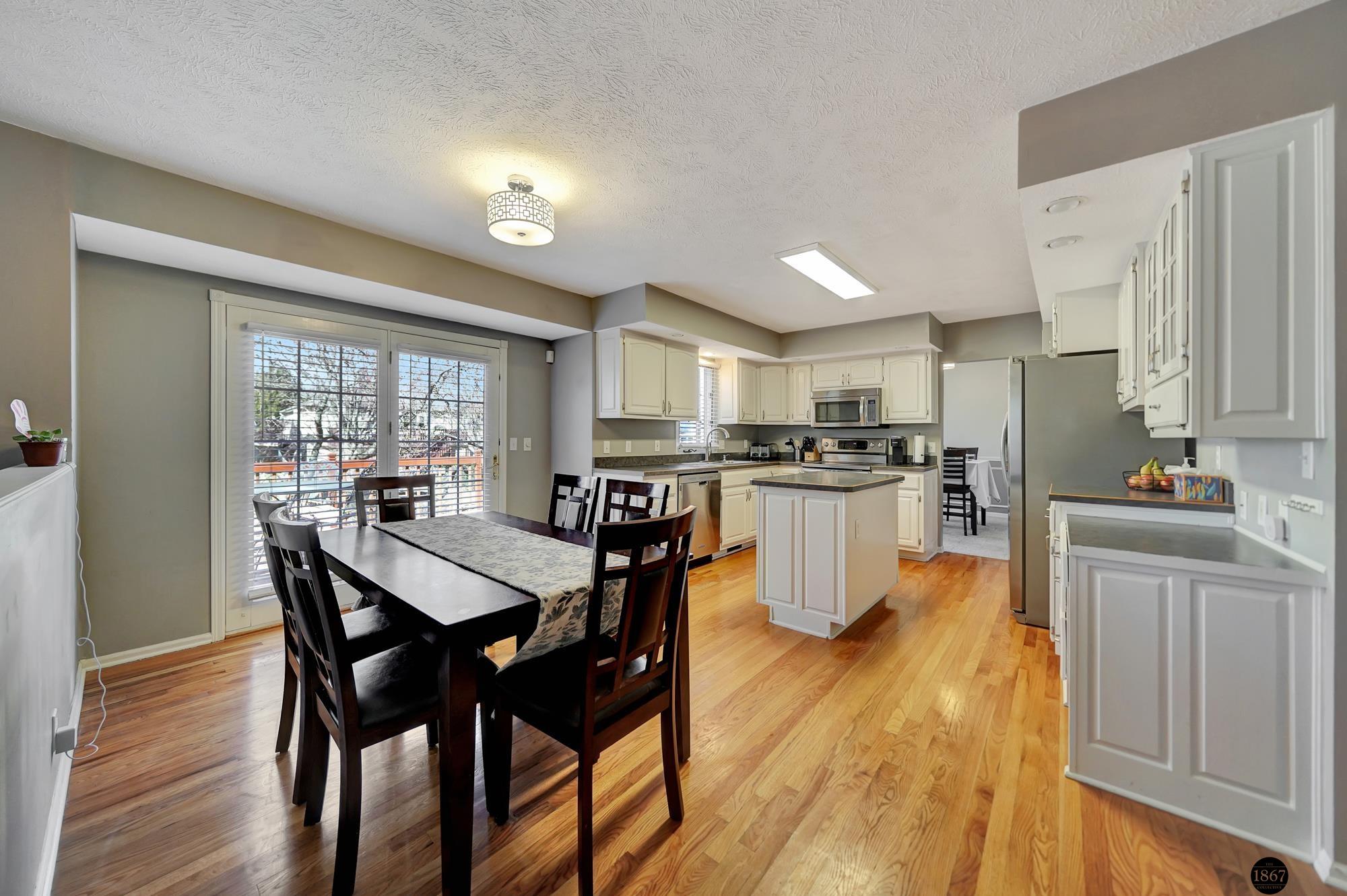 7045 Beaver Hollow Circle