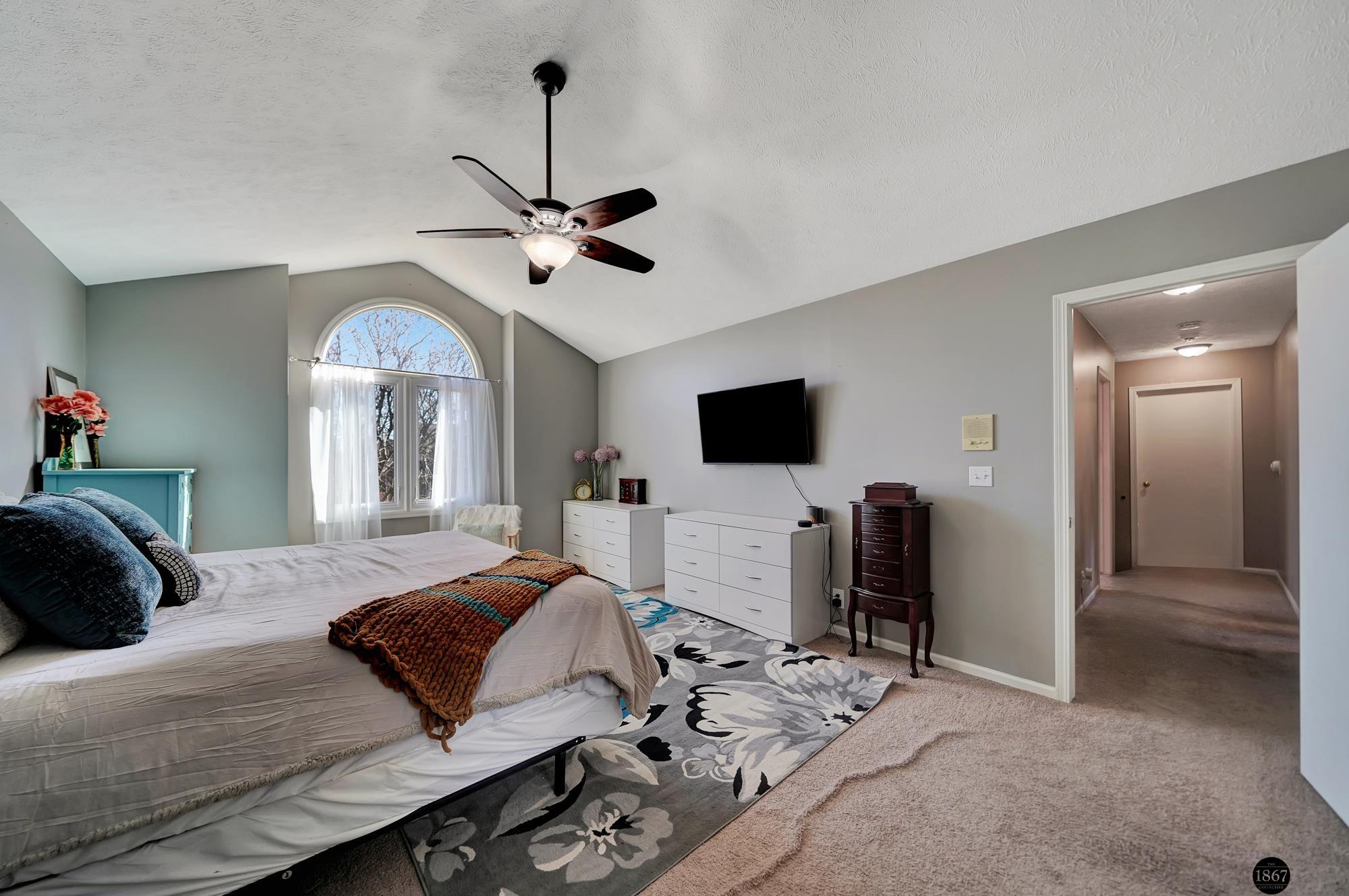 7045 Beaver Hollow Circle