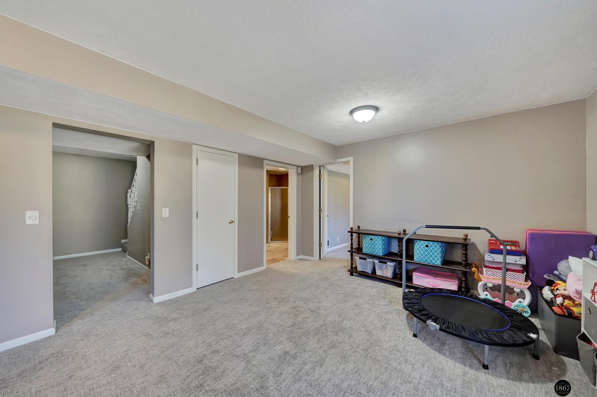 7045 Beaver Hollow Circle