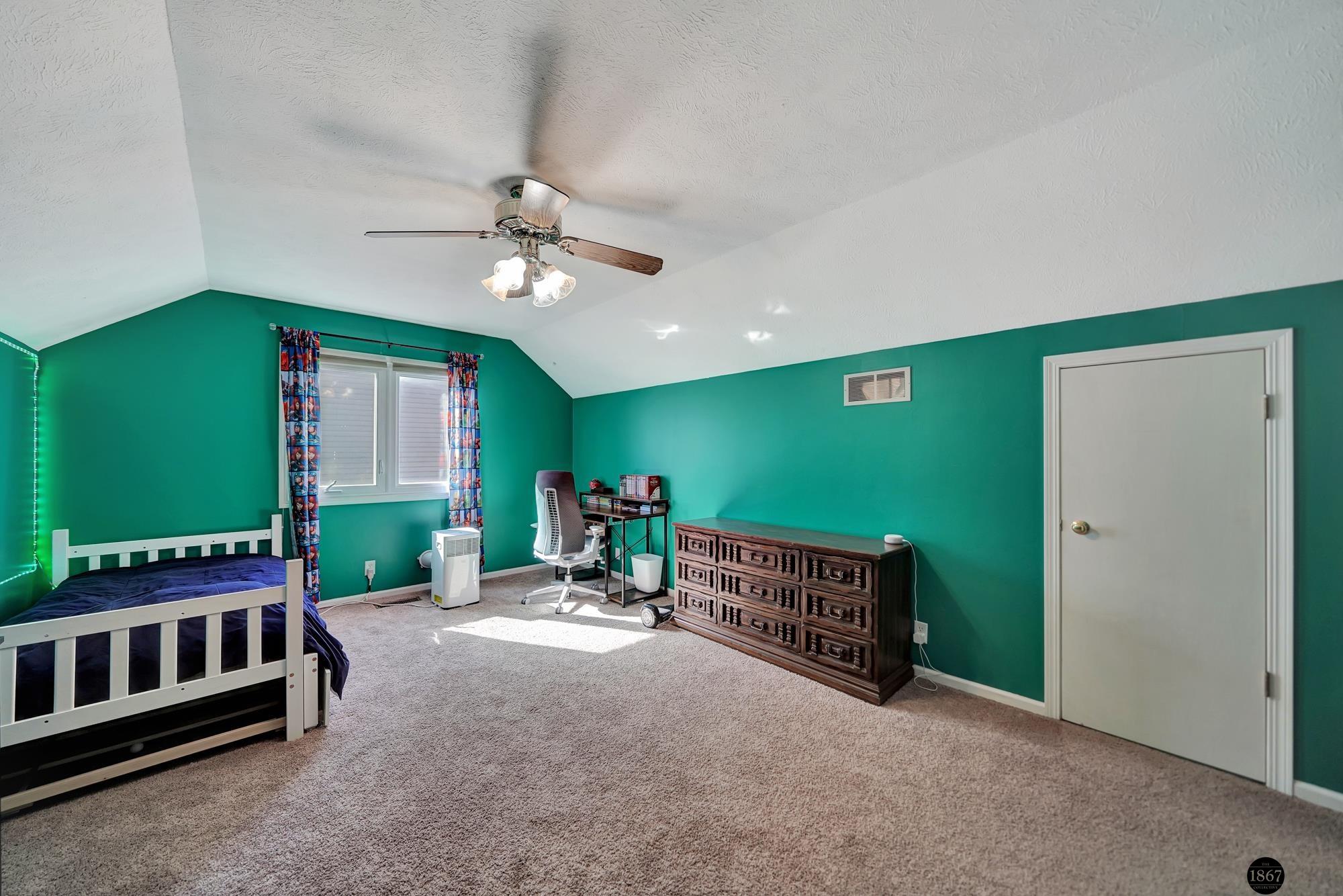 7045 Beaver Hollow Circle