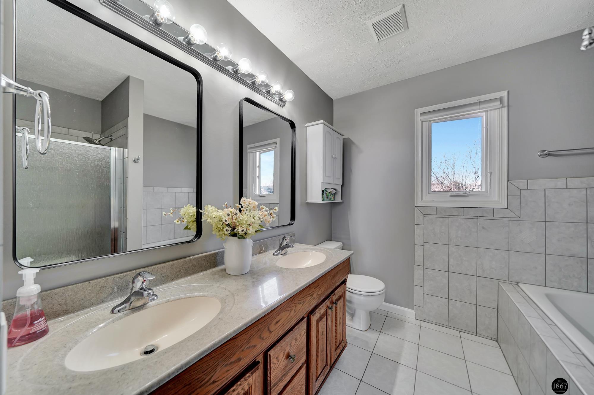 7045 Beaver Hollow Circle