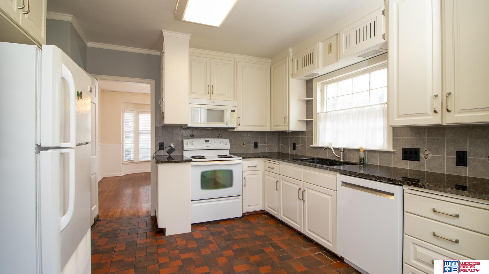 2830 Woodsdale Boulevard