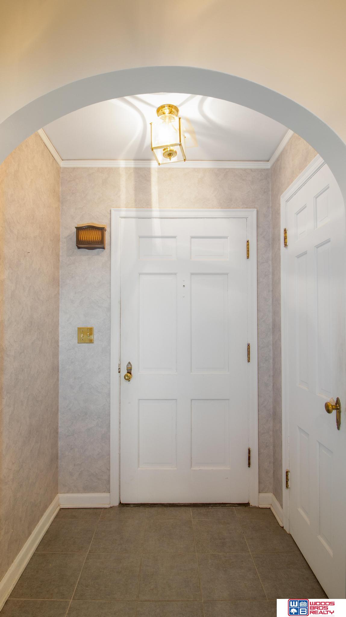 2830 Woodsdale Boulevard