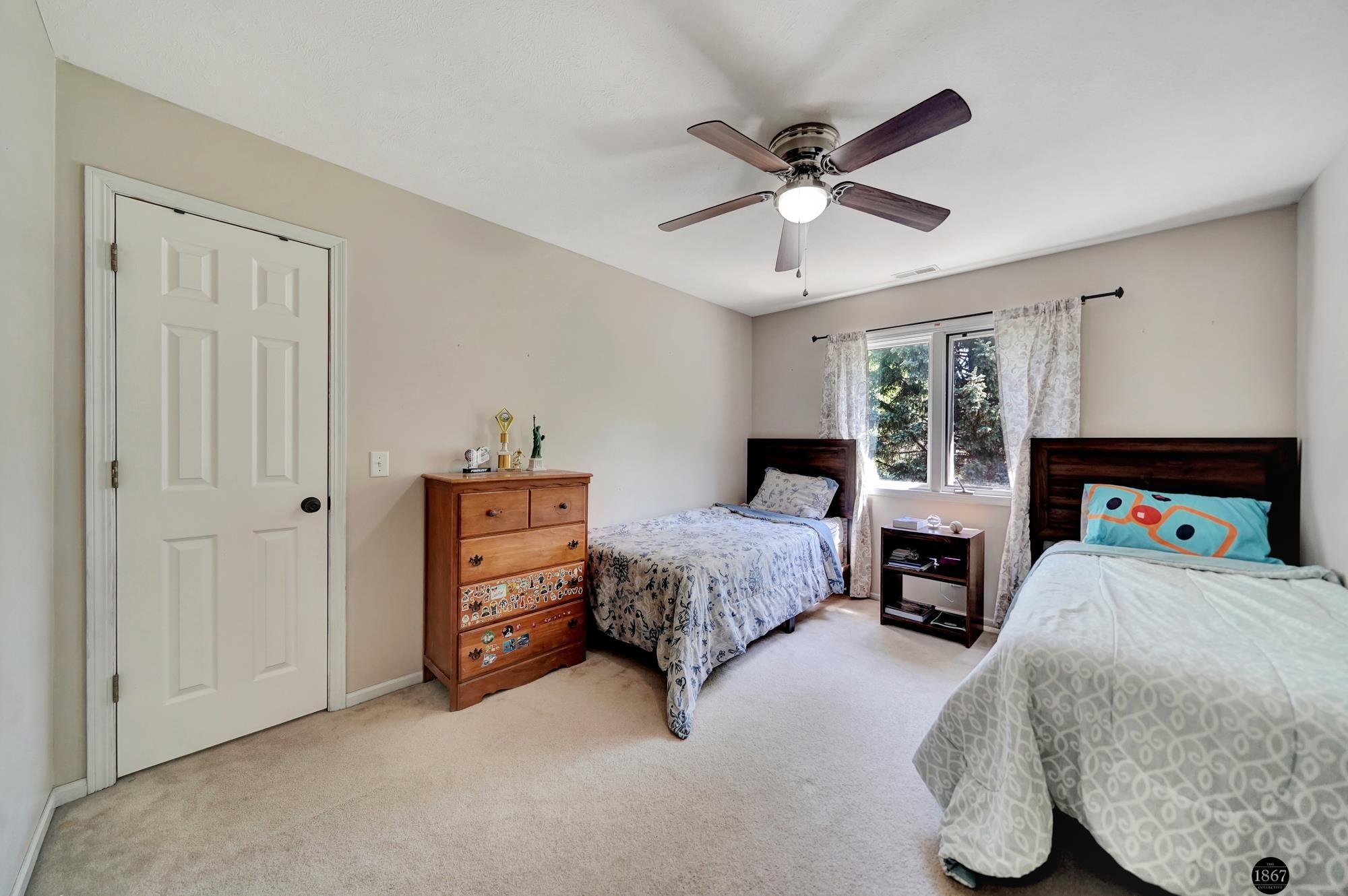 7233 Beaver Hollow Circle