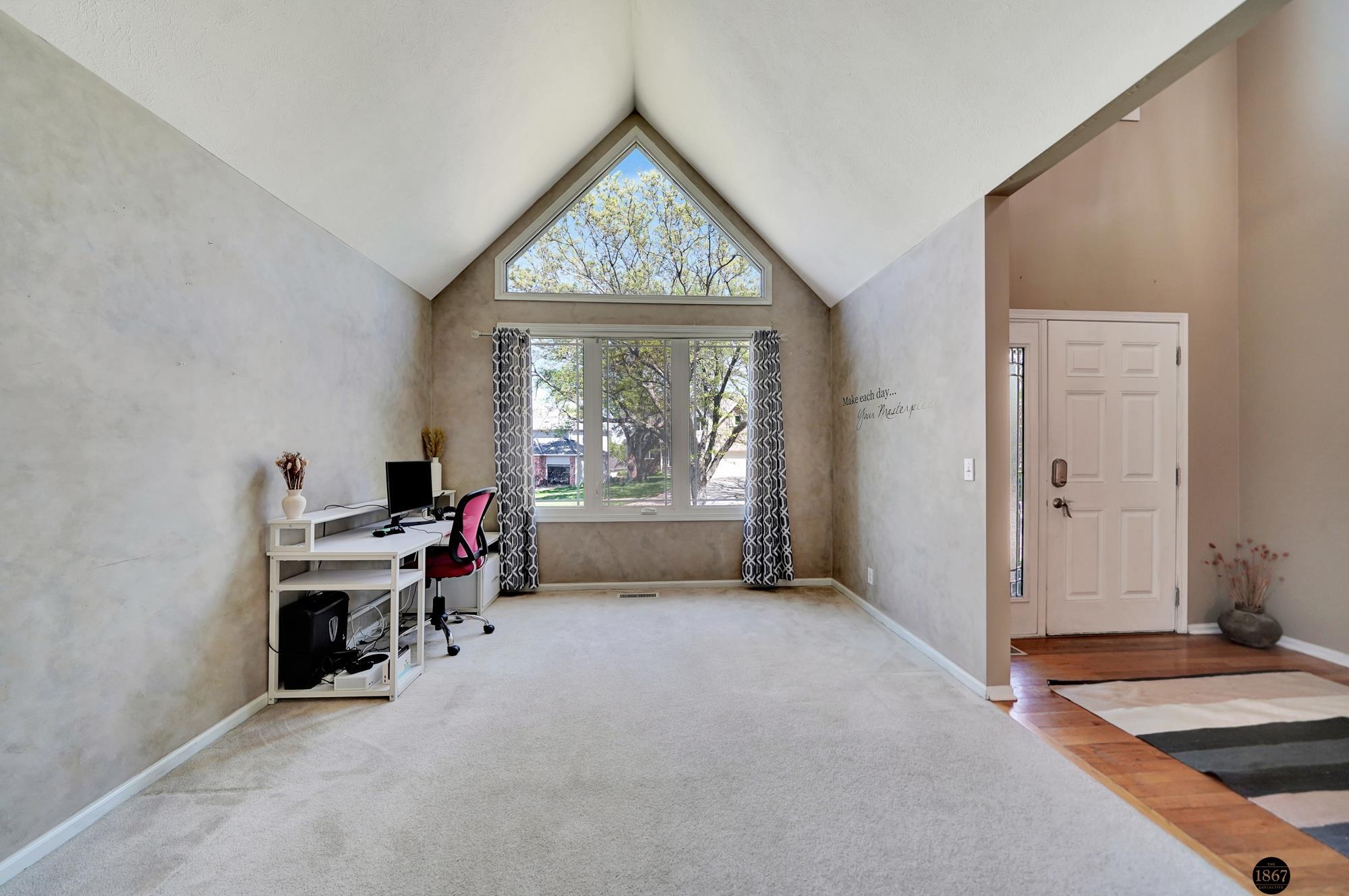 7233 Beaver Hollow Circle