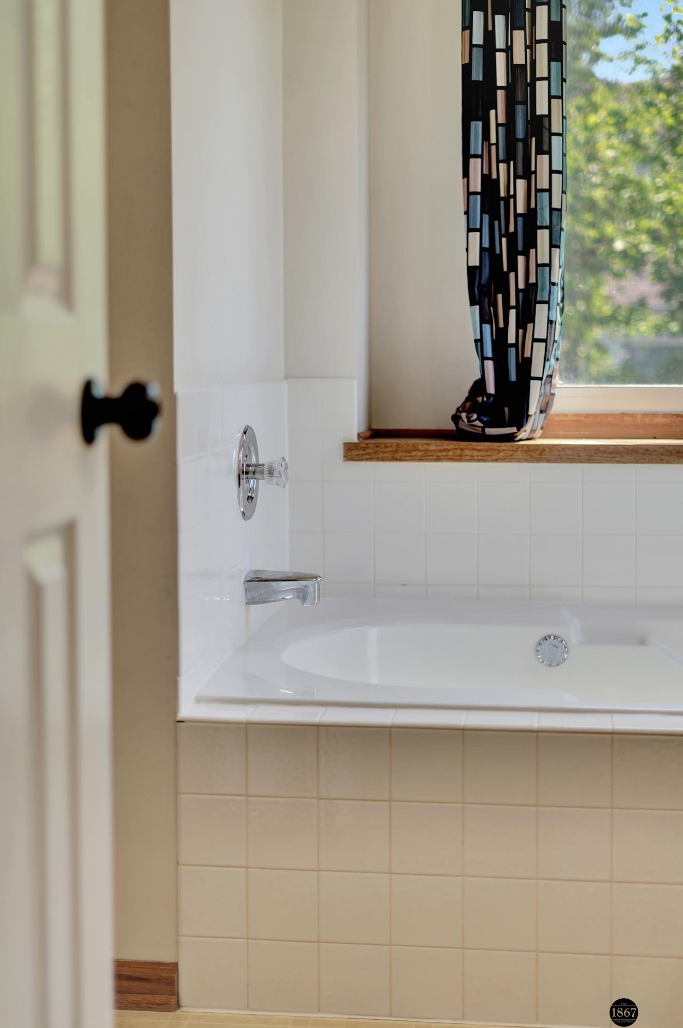 7233 Beaver Hollow Circle