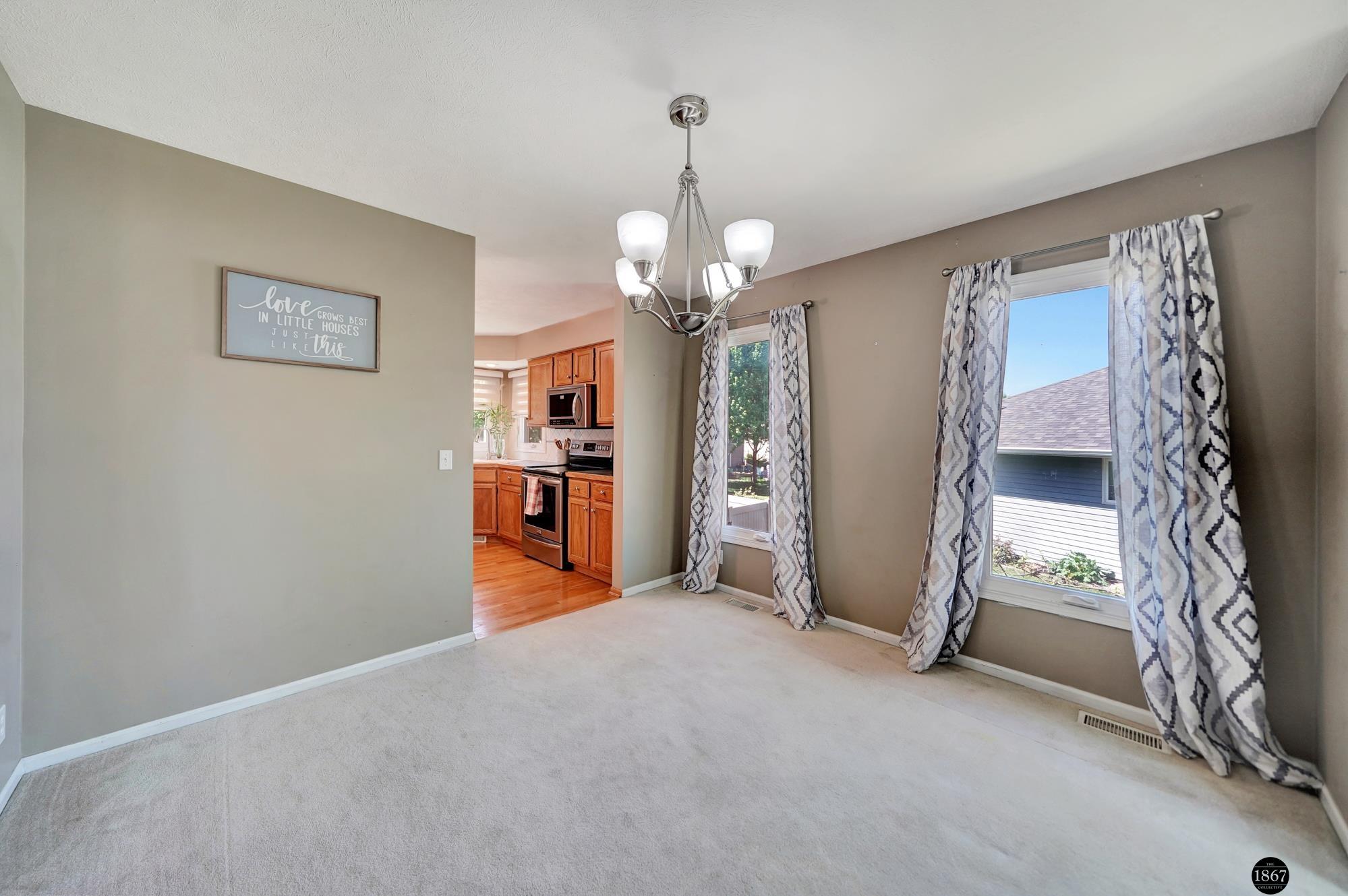 7233 Beaver Hollow Circle