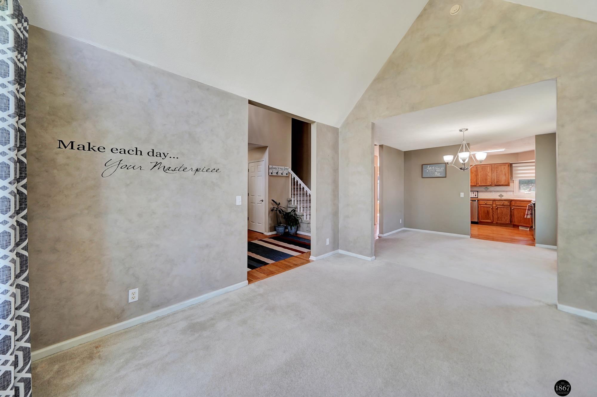 7233 Beaver Hollow Circle