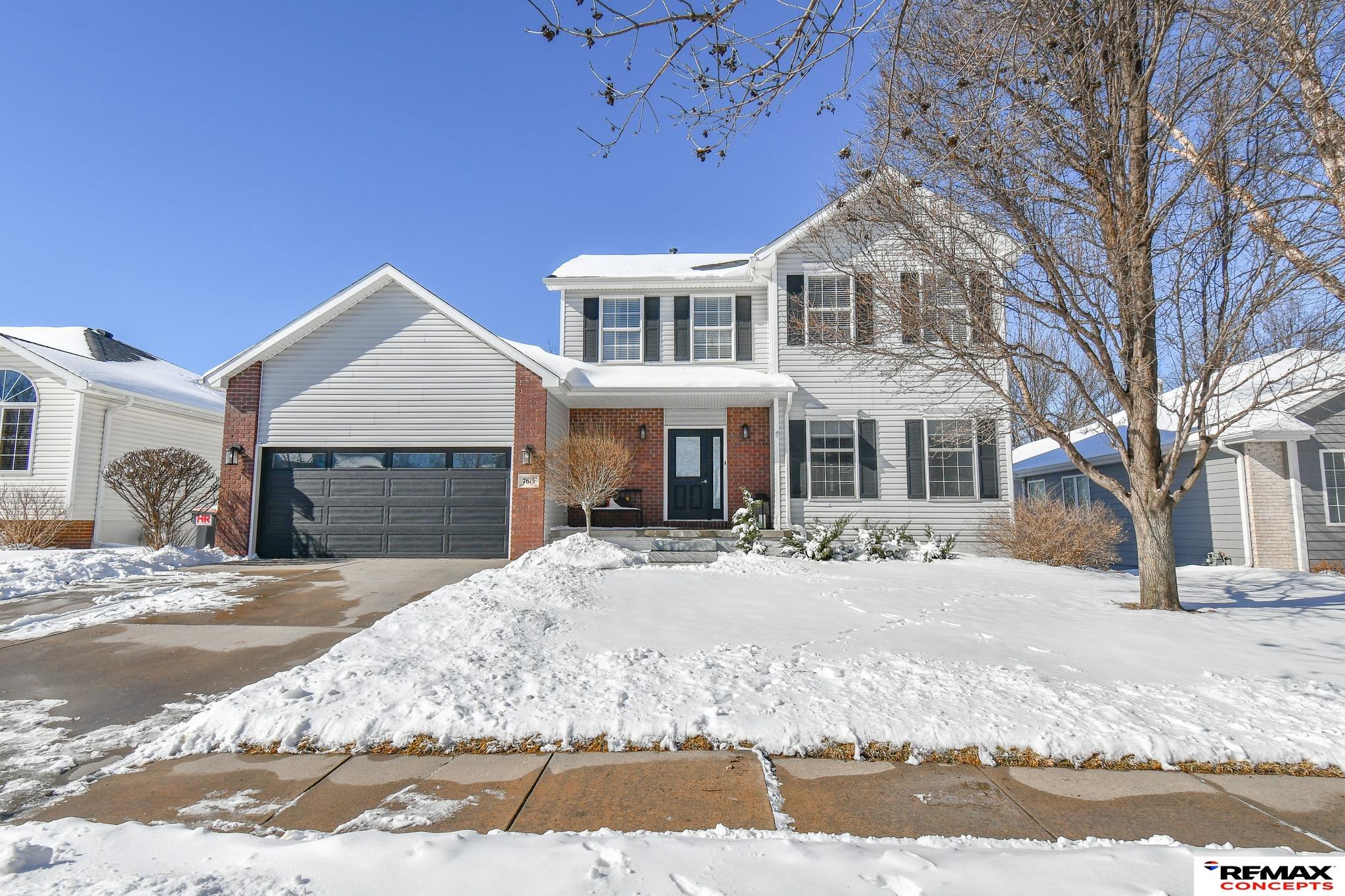 7615 S 38th Street