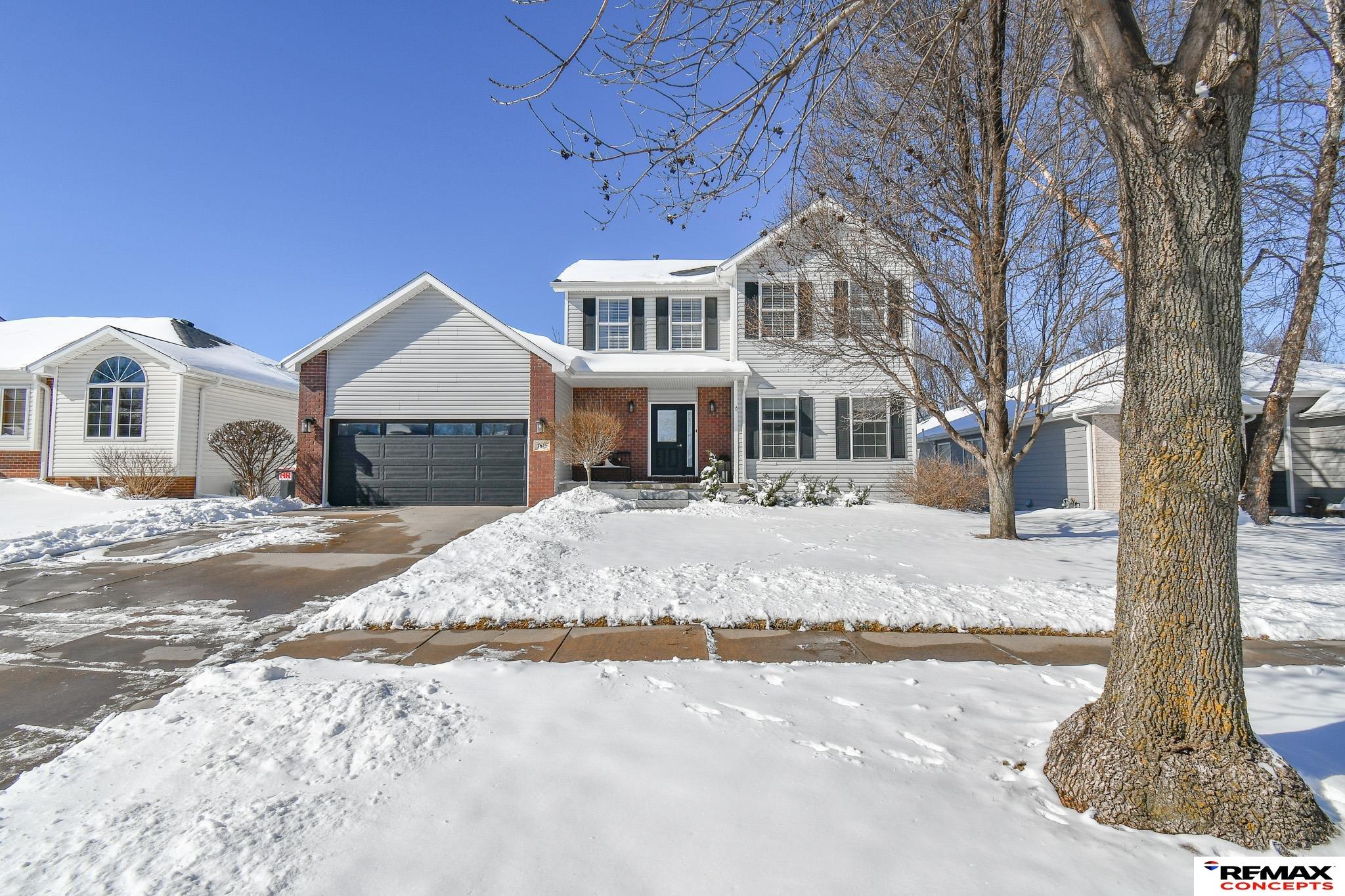 7615 S 38th Street