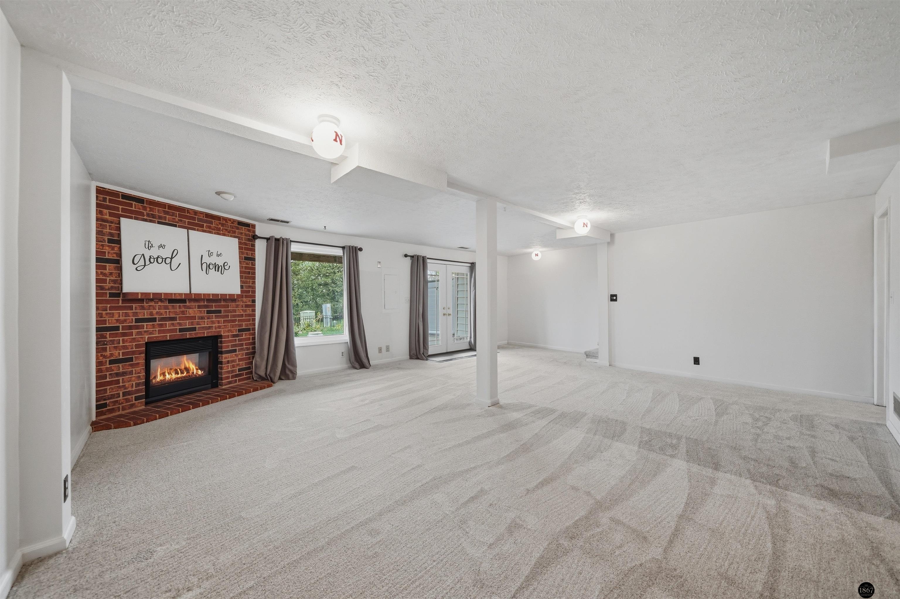 5852 Locust Street