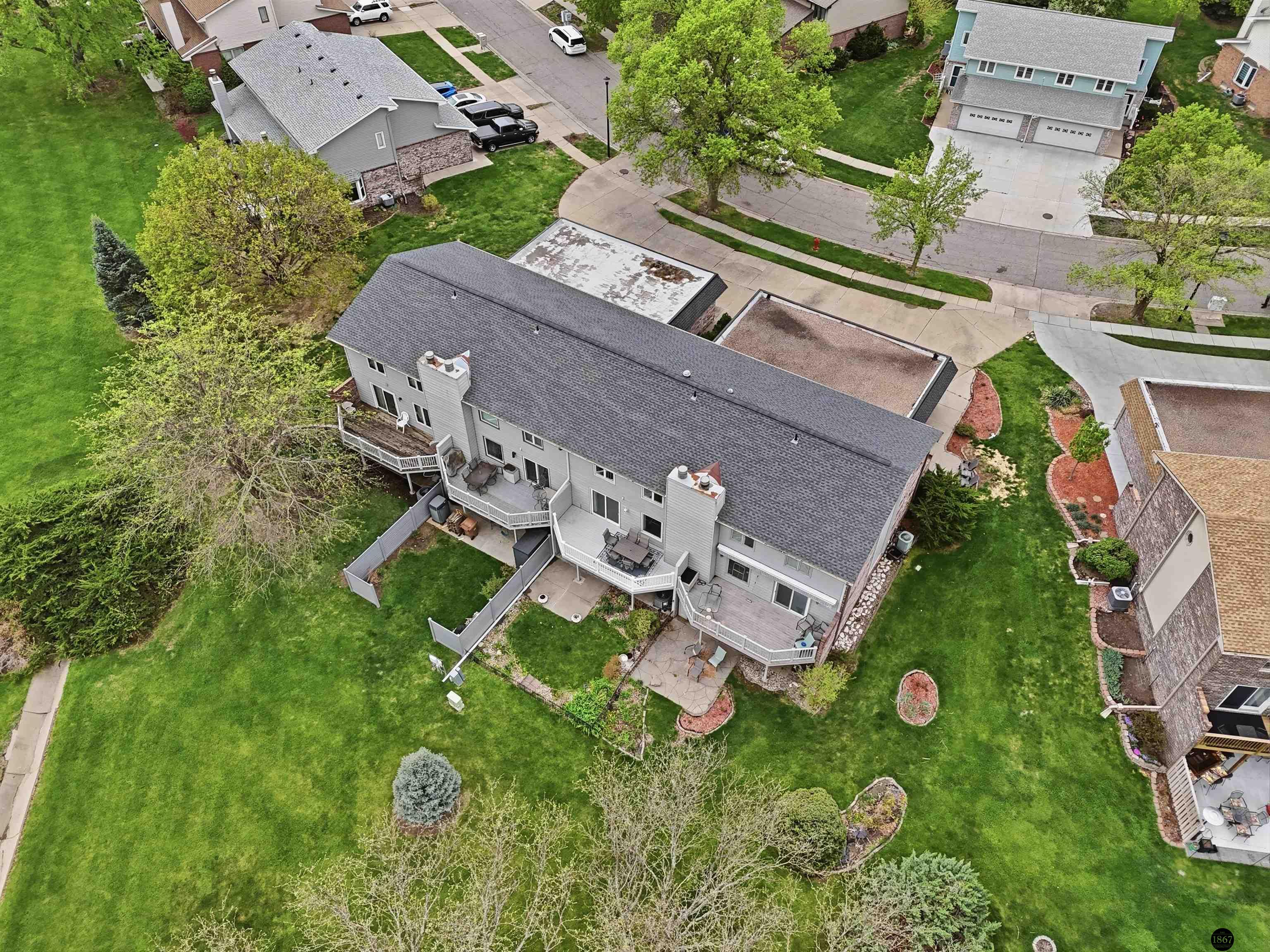 5852 Locust Street