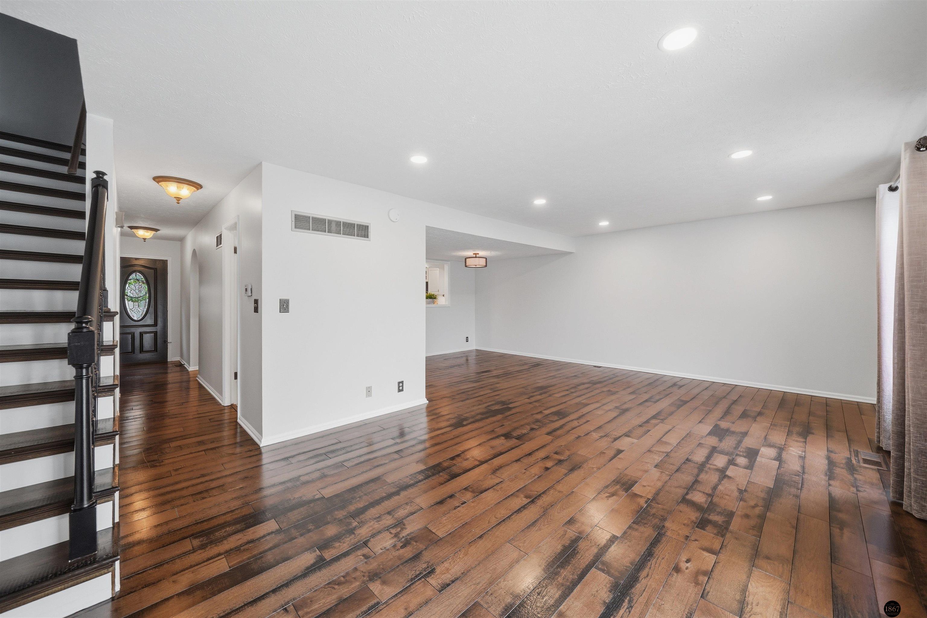 5852 Locust Street