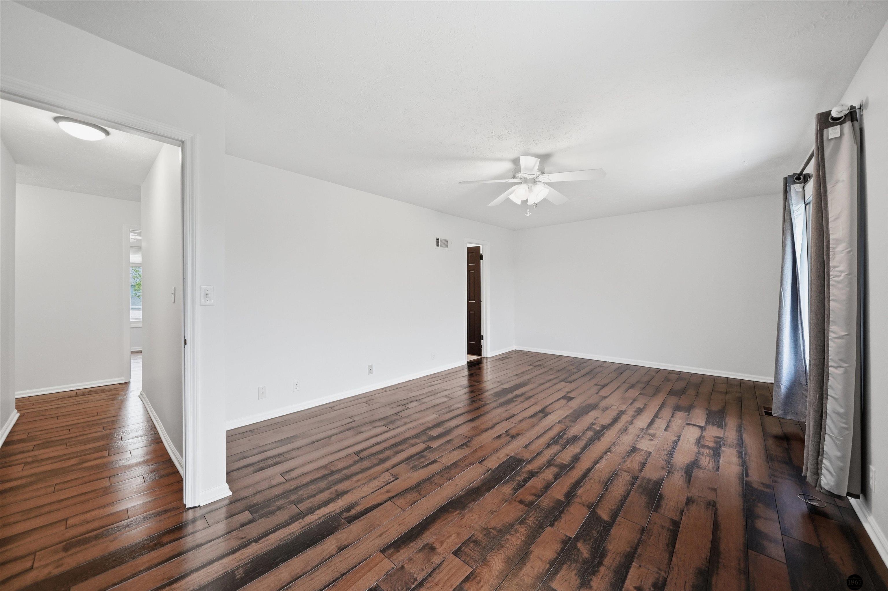 5852 Locust Street