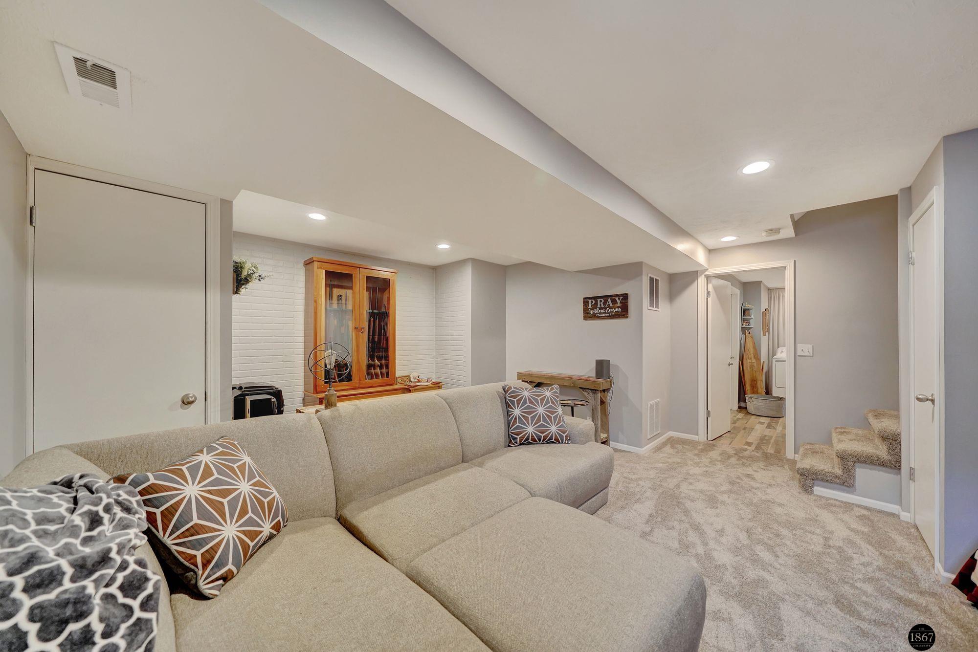 2740 Kipling Circle
